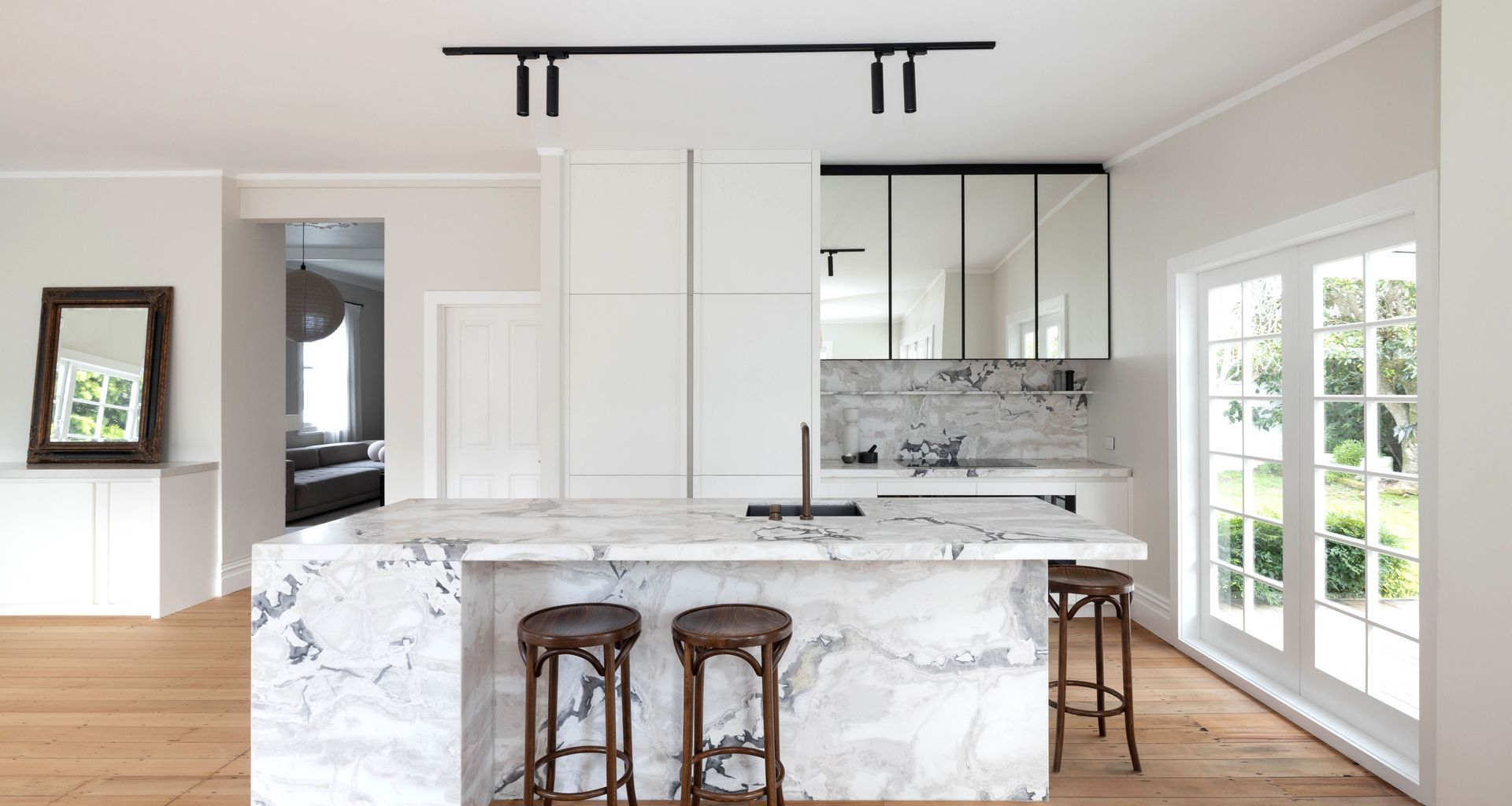 Quarter Thorndon Cream melamine calms the drama banner