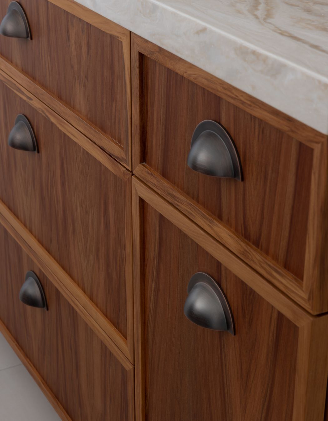 Prime Veneer, NZ Heart Rimu. Design by Modi Design.