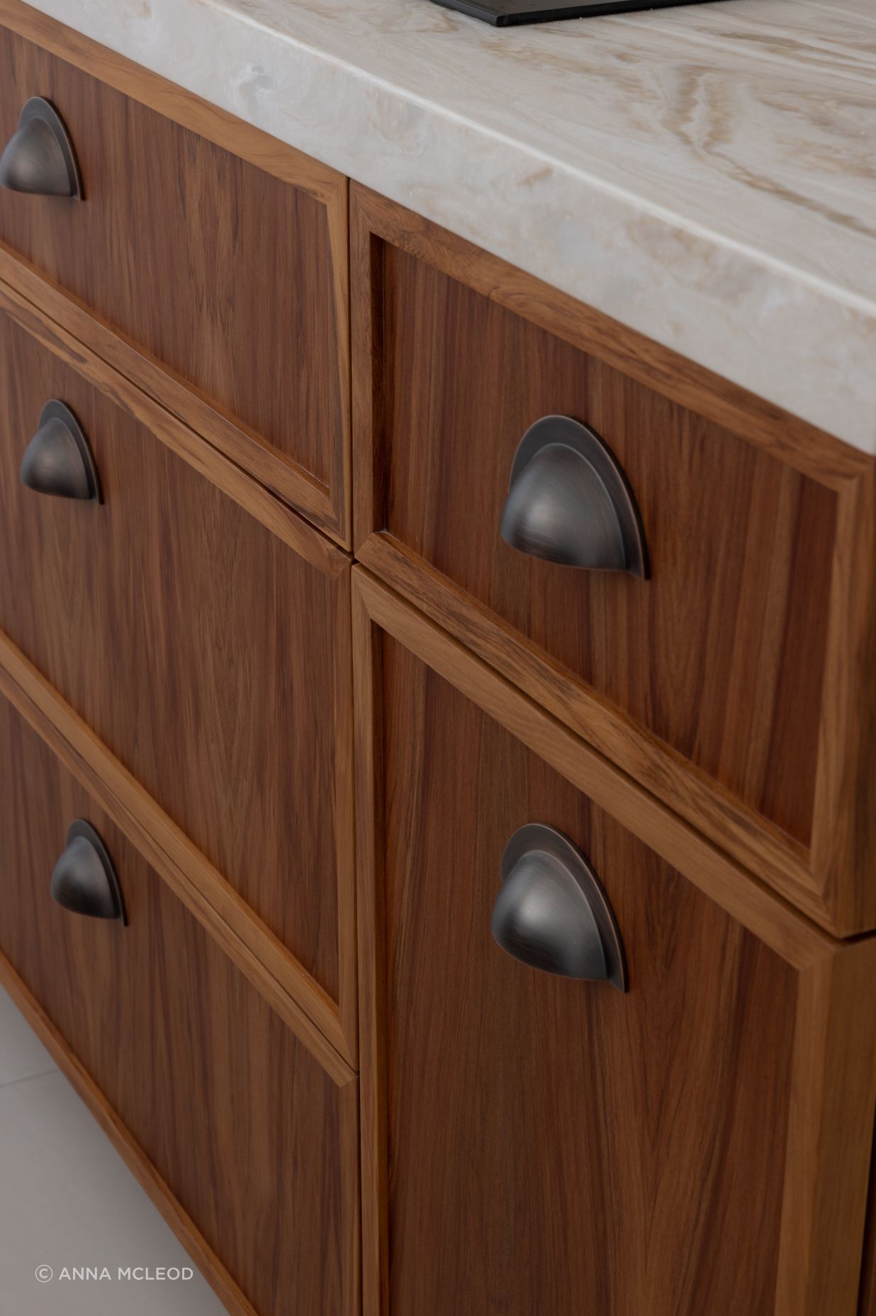 Prime Veneer, NZ Heart Rimu. Design by Modi Design.