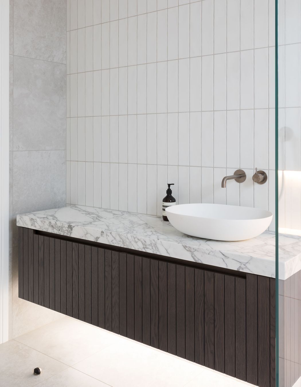 Prime Veneer, Toitū American White Oak. Design by Wayne Church, Neo Design. Photography by Mark Scowen