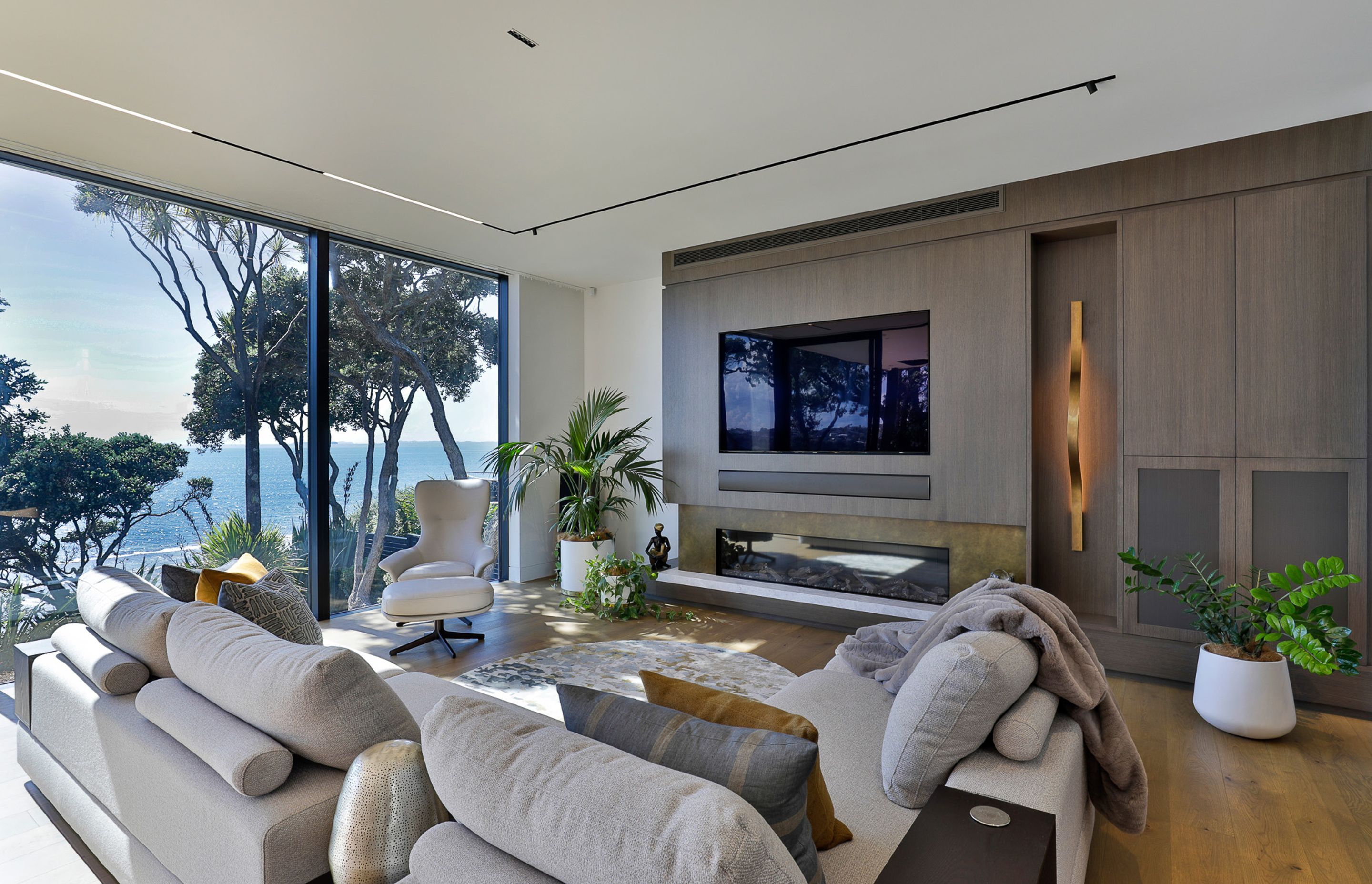 Prime Veneer, American White Oak - Quarter Cut. Designed by Peta Davy from Yellowfox & Craig Hewetson from Hewe Kitchens & Interiors