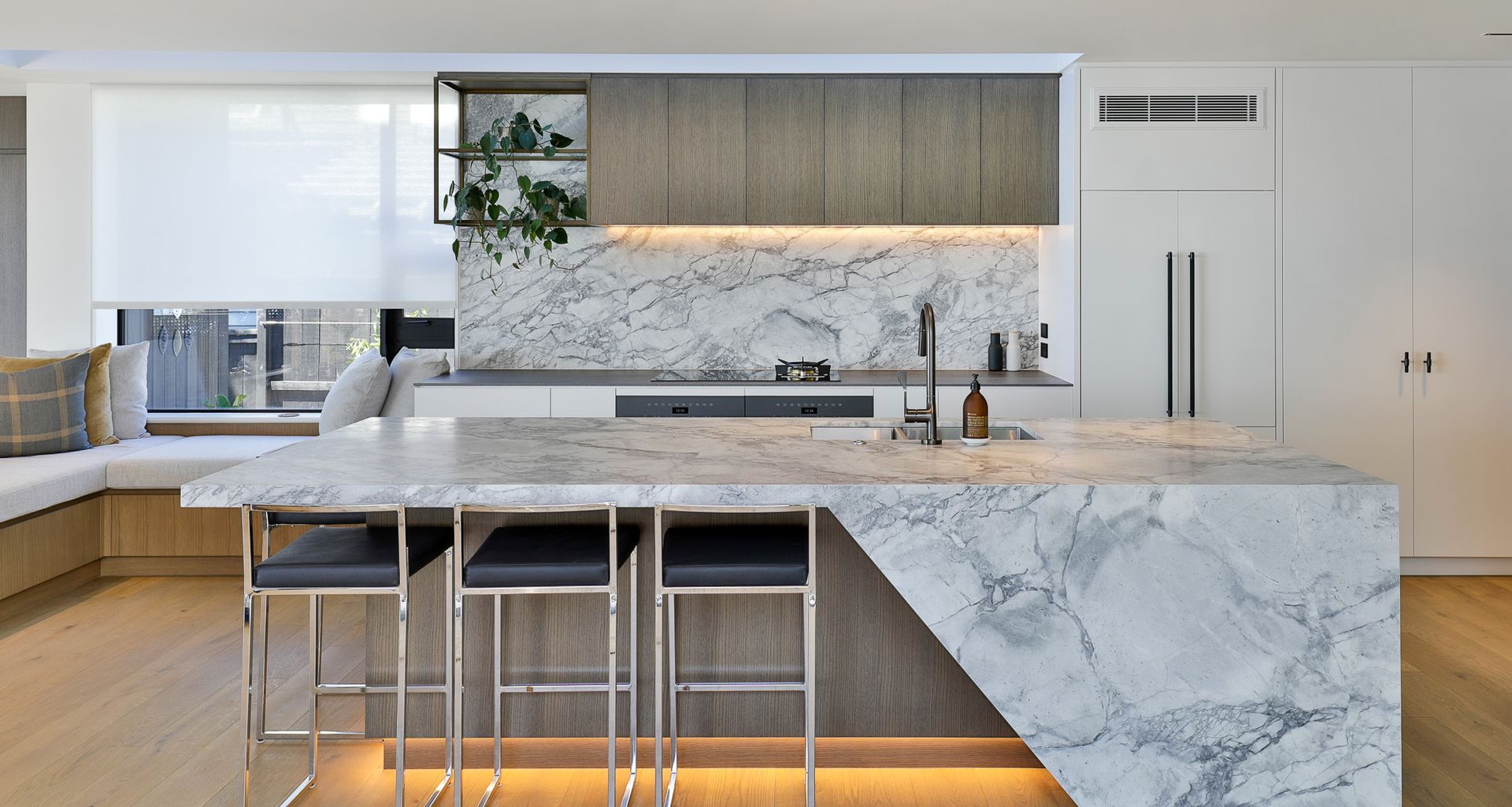 Veneer anchors sculptural space banner