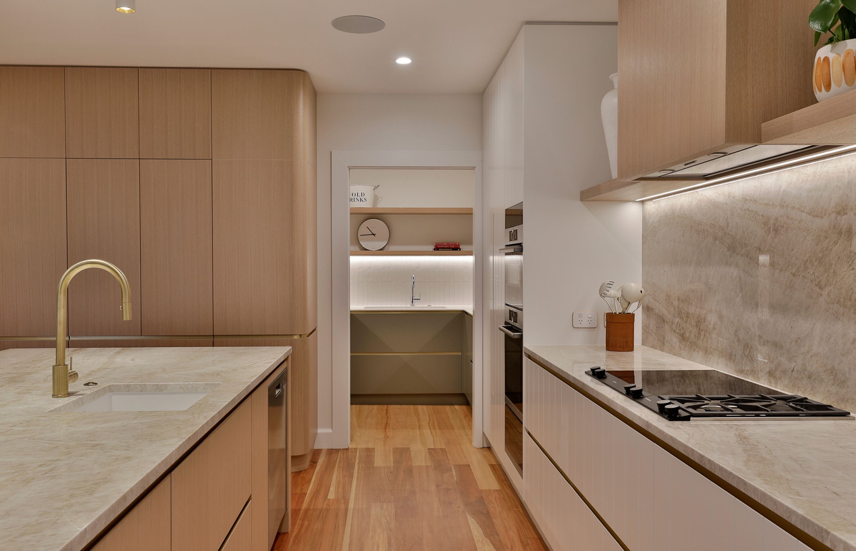 Prime Natural Veneer, American White Oak - Quarter Cut. Designed by Gunner Friese, Hewe Kitchens &amp; Interiors.