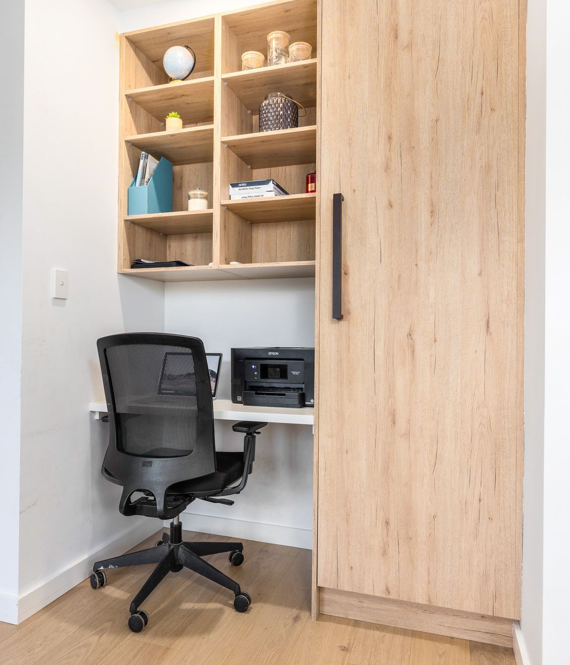Study: Syncron wood textured decorative panels in Anniversary Oak 2.  With sheet size being 2750 x 1240 x 16mm HMR PB
