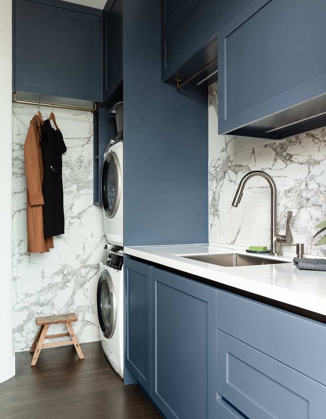 A design feature Toni created to the tiled walls behind the rails is heated pads to air delicates out of the rain.