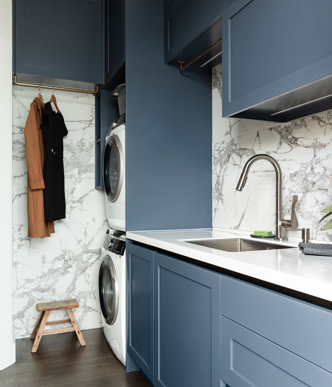 A design feature Toni created to the tiled walls behind the rails is heated pads to air delicates out of the rain.