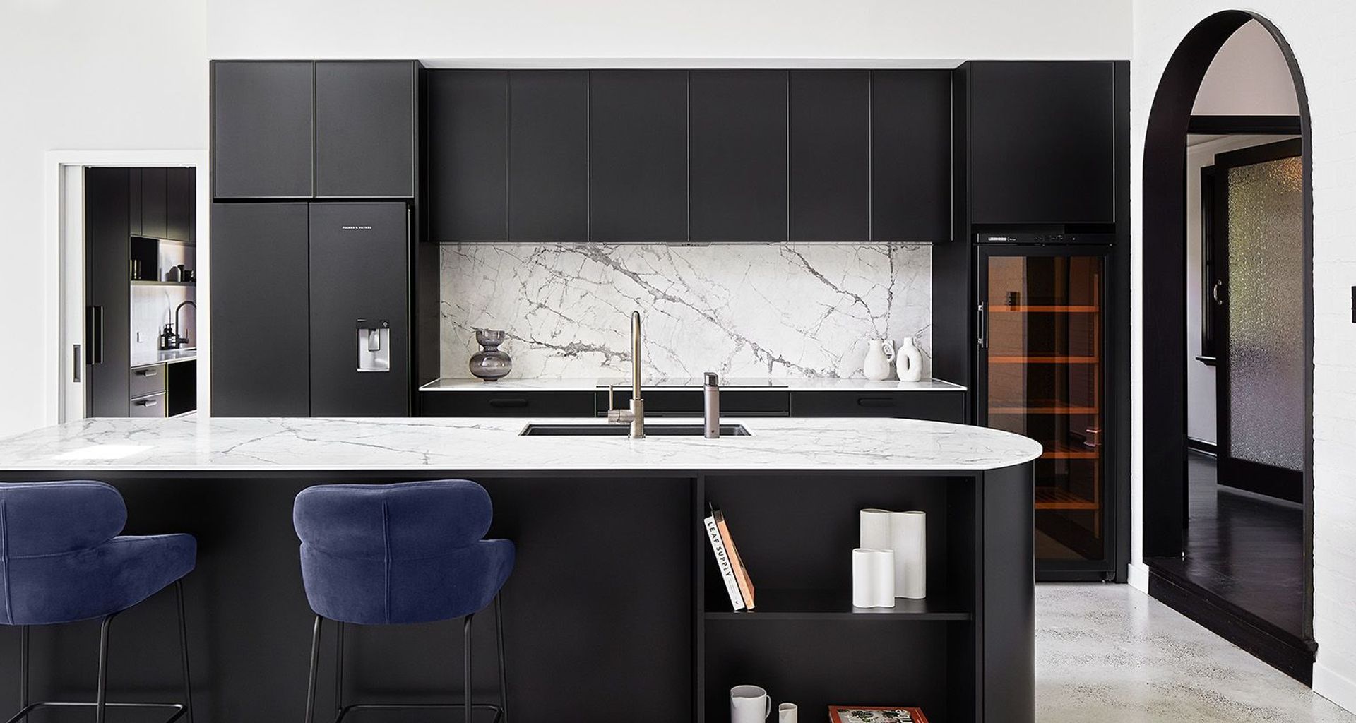 Sophisticated Contrasts in Inglewood banner