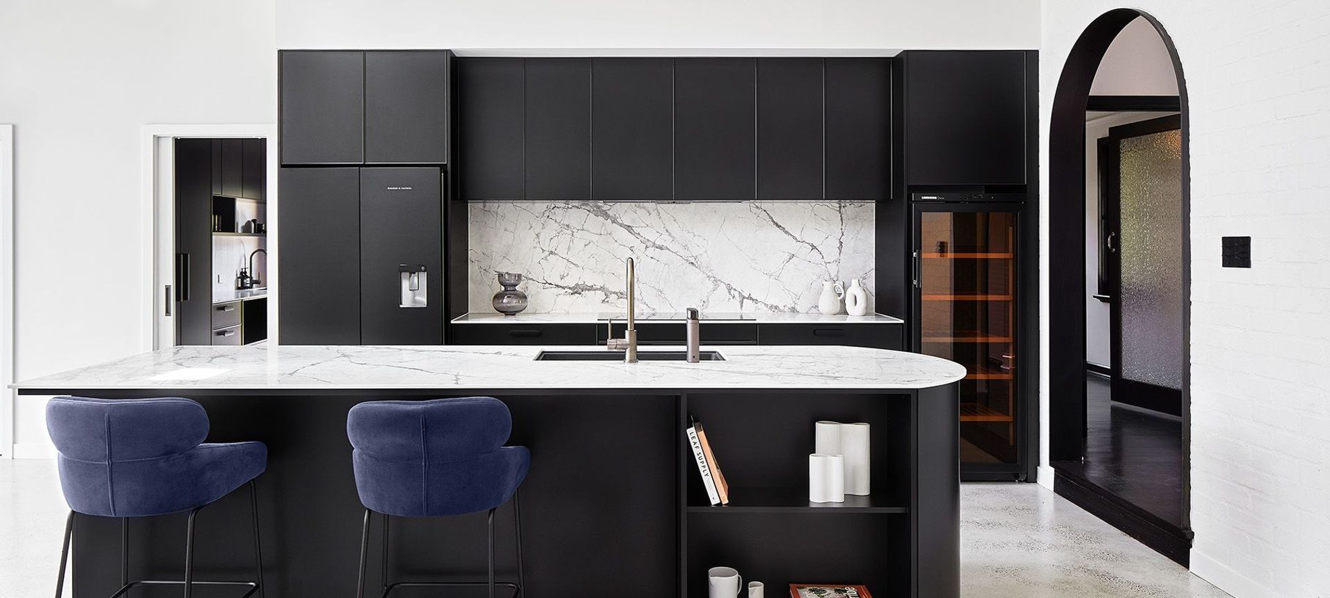 Sophisticated Contrasts in Inglewood banner