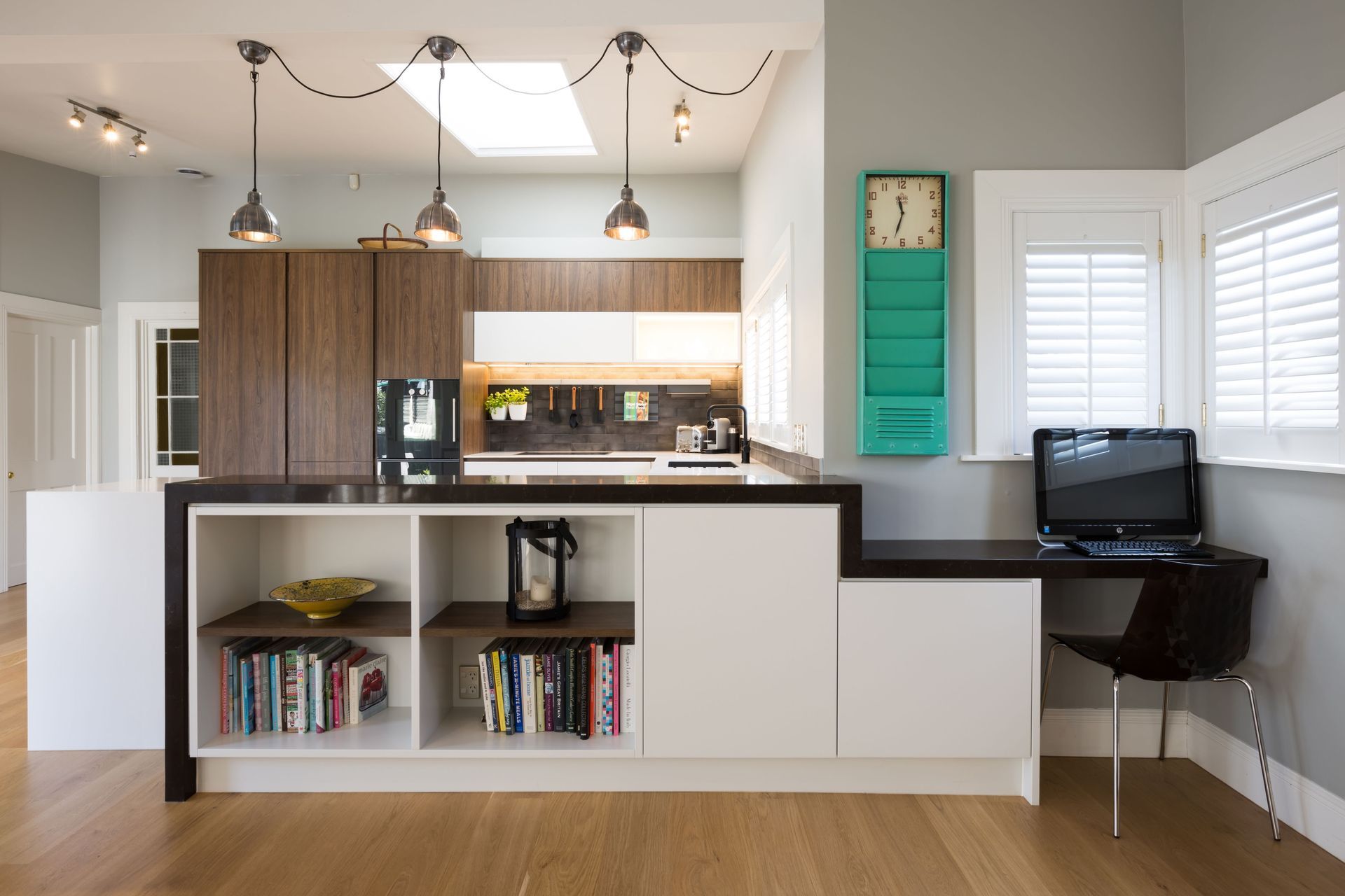 Bestwood Melamine, Tasman Elm. Designed by Mathew Coles, Royale Kitchens.