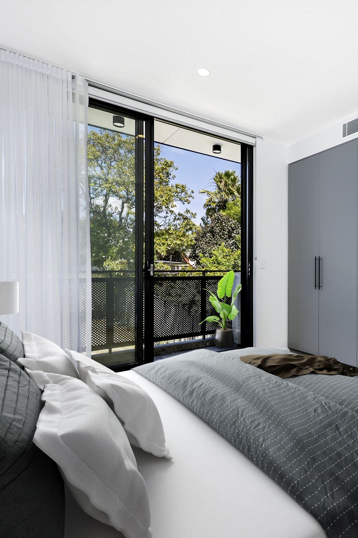Terry-Tempe-HIGH-RES-VIRTUAL-STAGE-BEDROOM-1.jpg