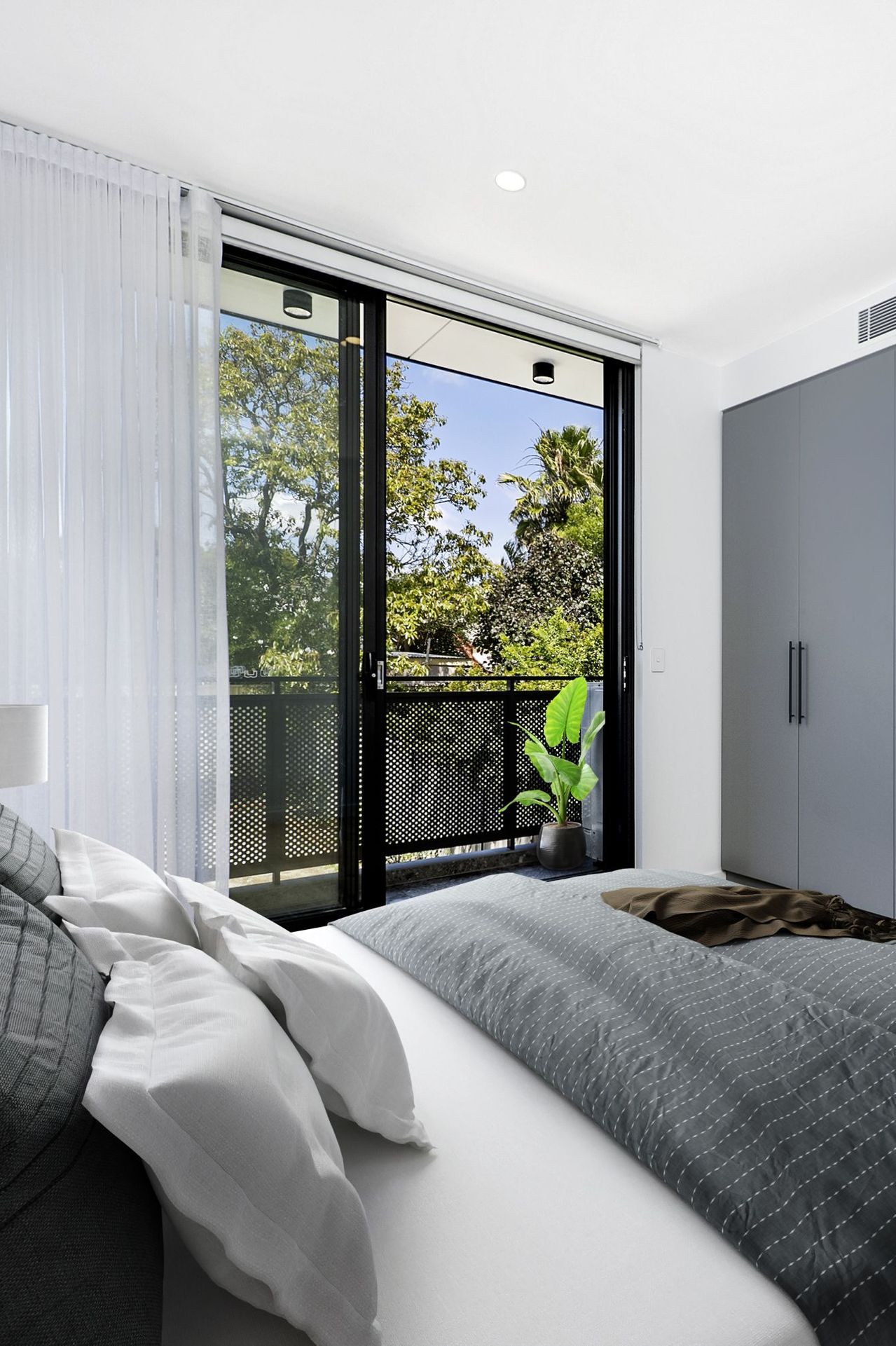 Terry-Tempe-HIGH-RES-VIRTUAL-STAGE-BEDROOM-1.jpg