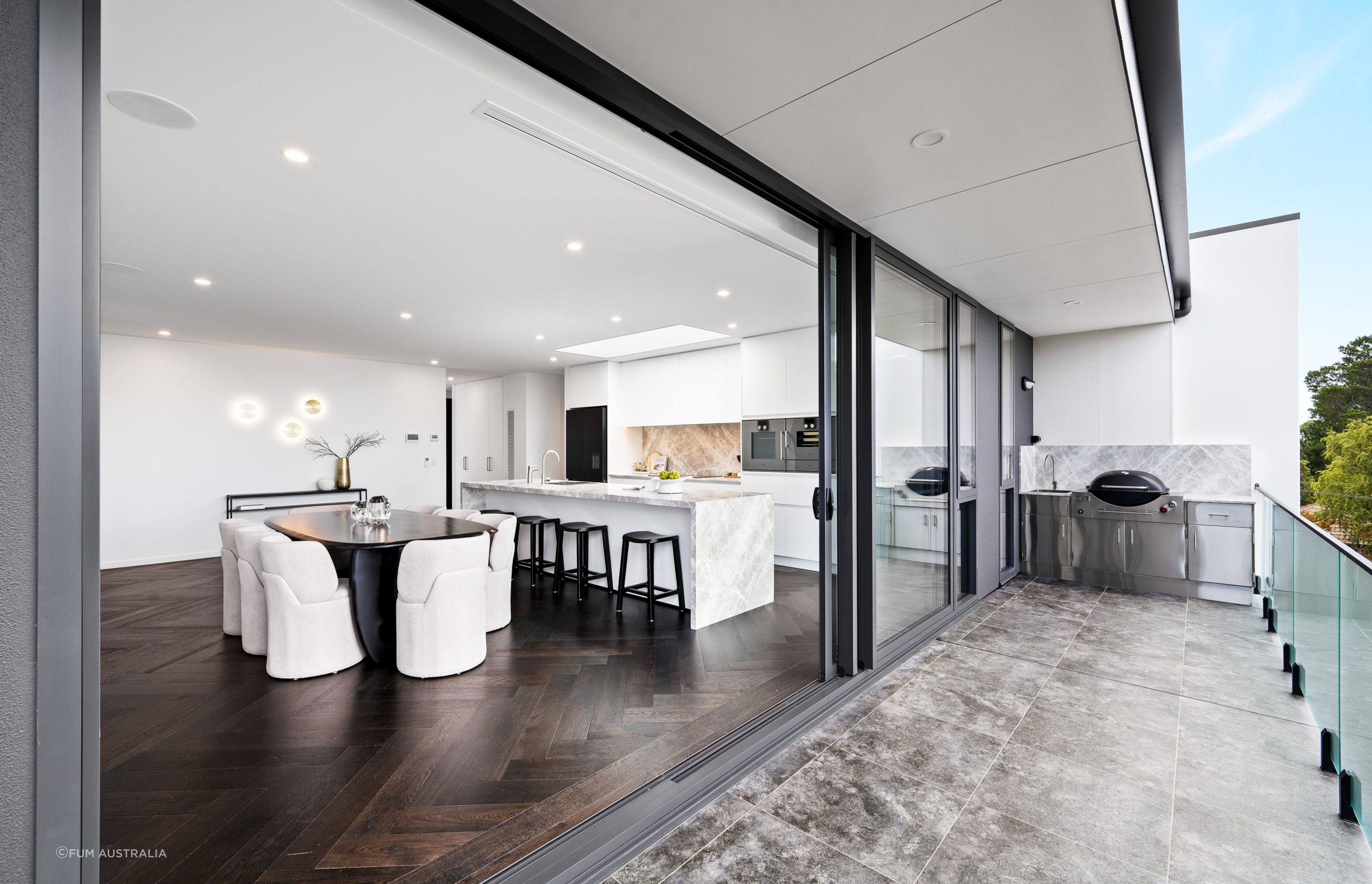 Vue-de-Mar-Penthouse5-scaled-v3.jpg