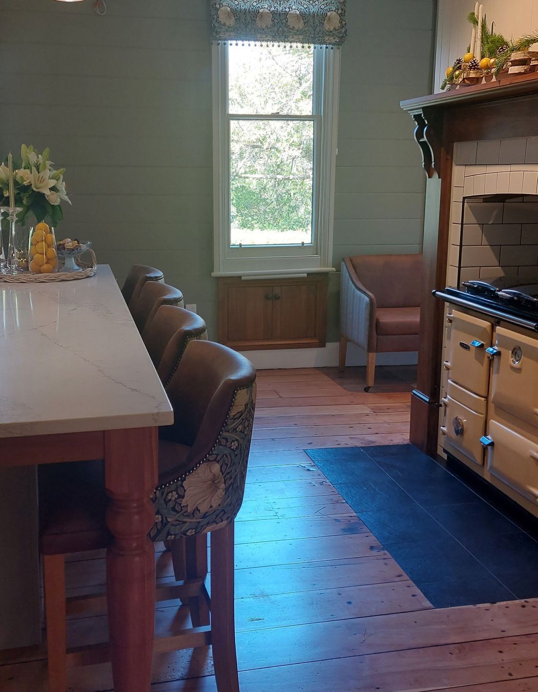 Resene colour Triple Lemongrass