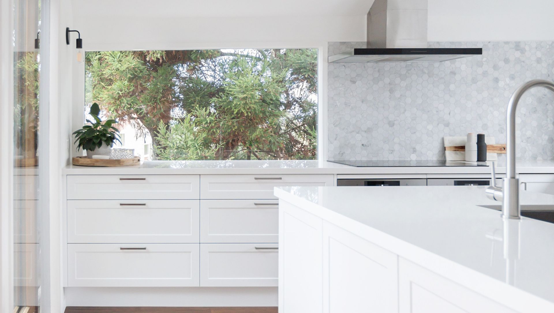 Dezignatek Designed To Be A Classic banner