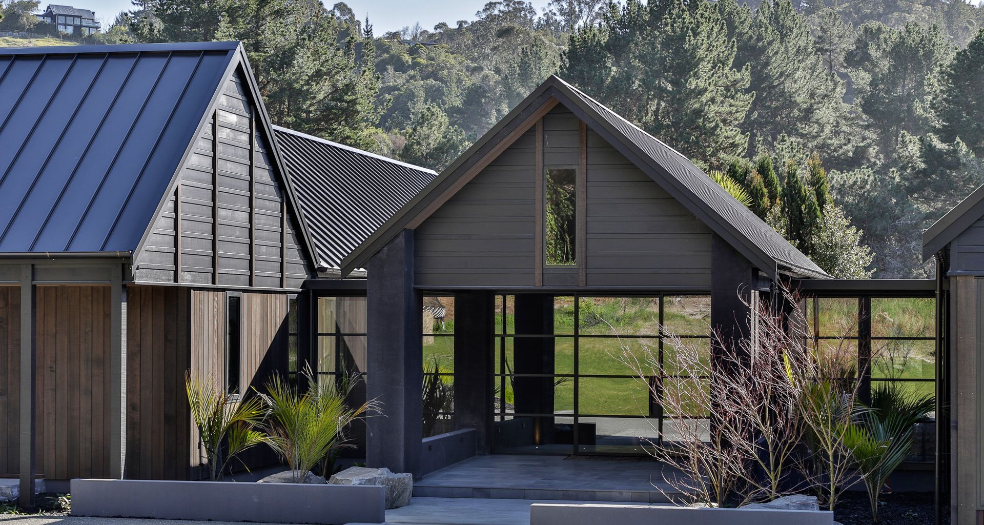 Acacia Bay Gables banner