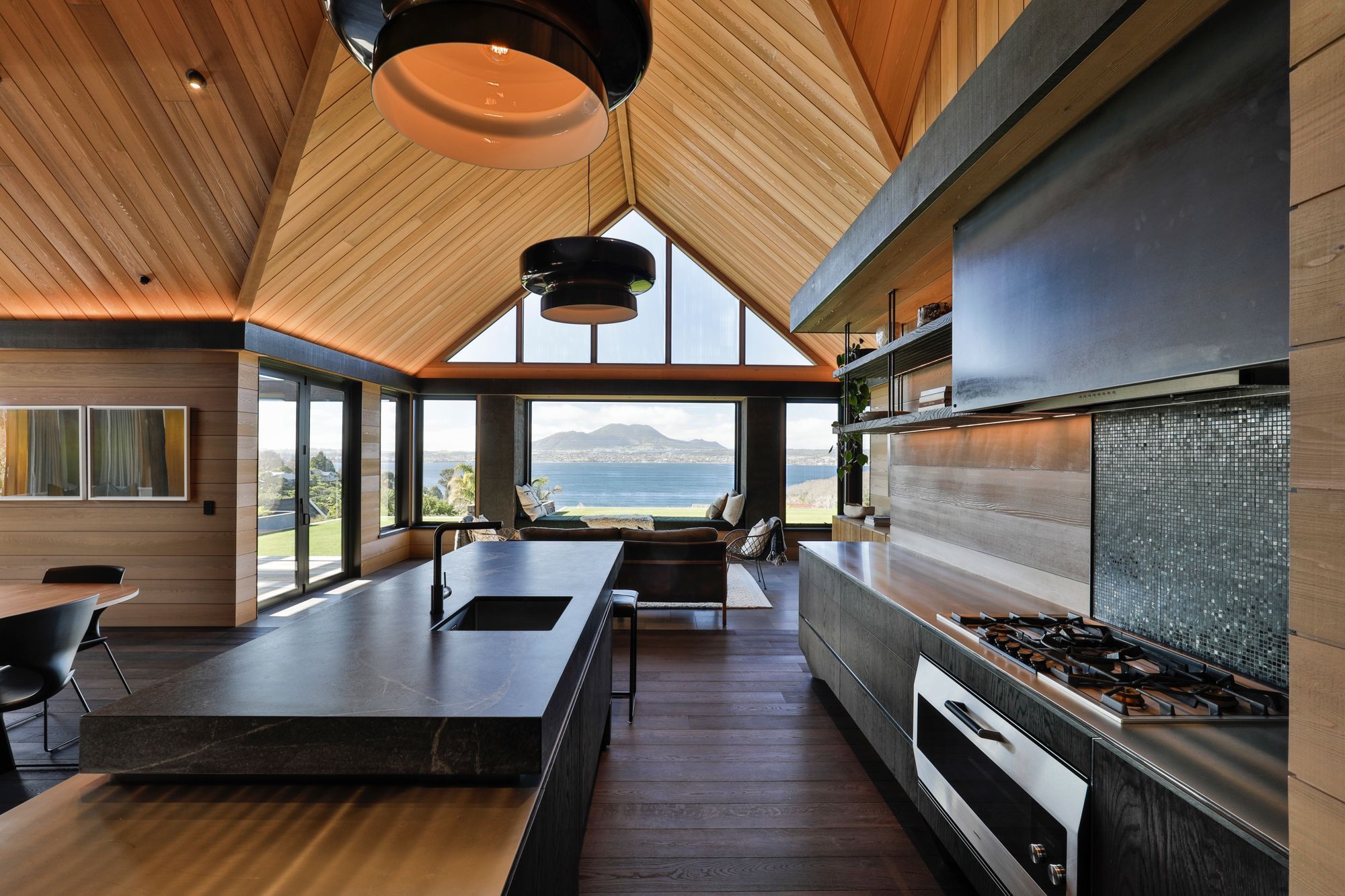 Acacia Bay Gables