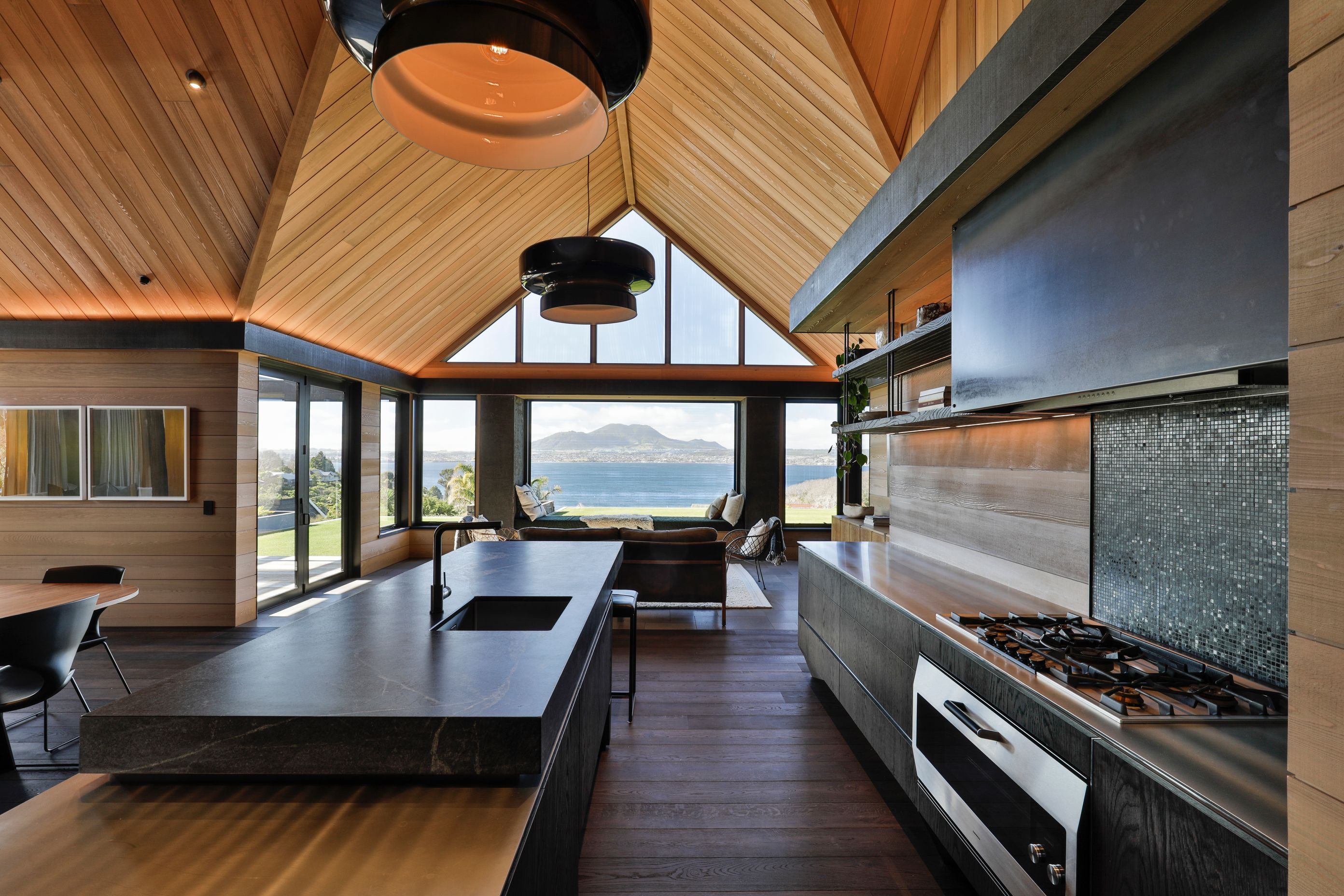 Acacia Bay Gables