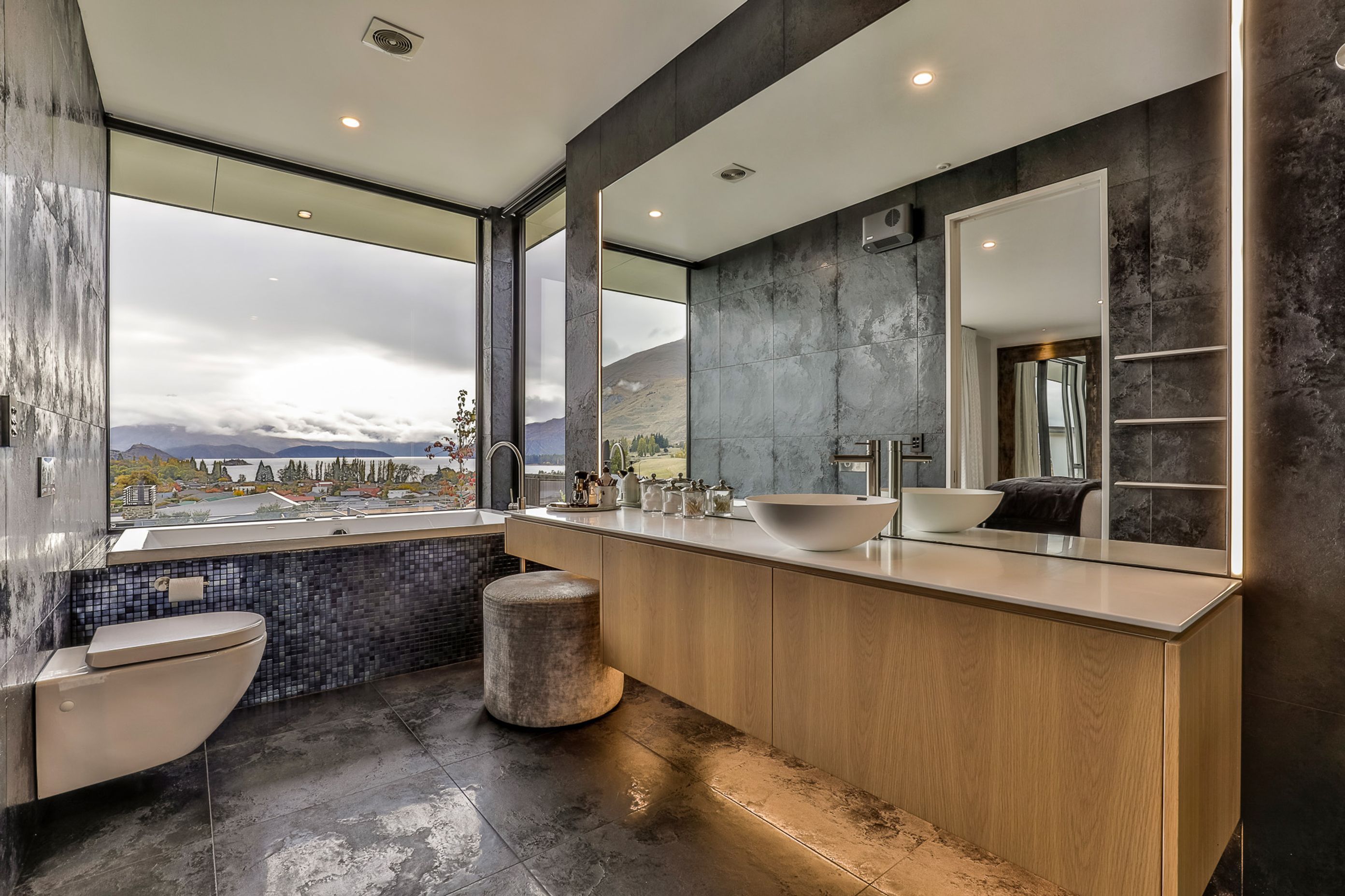 Master Ensuite. Interior Design- Kelly @ Archi Build Ltd.