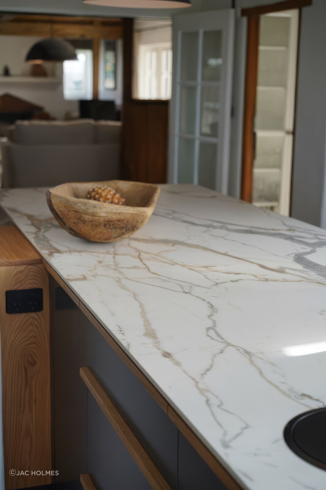 benchtopweb-533x800a.jpg