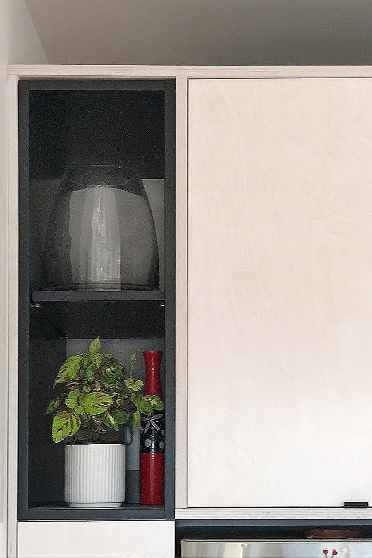 birch-white-black-plywood-kitchen-motide-raglan-1-v2.jpg