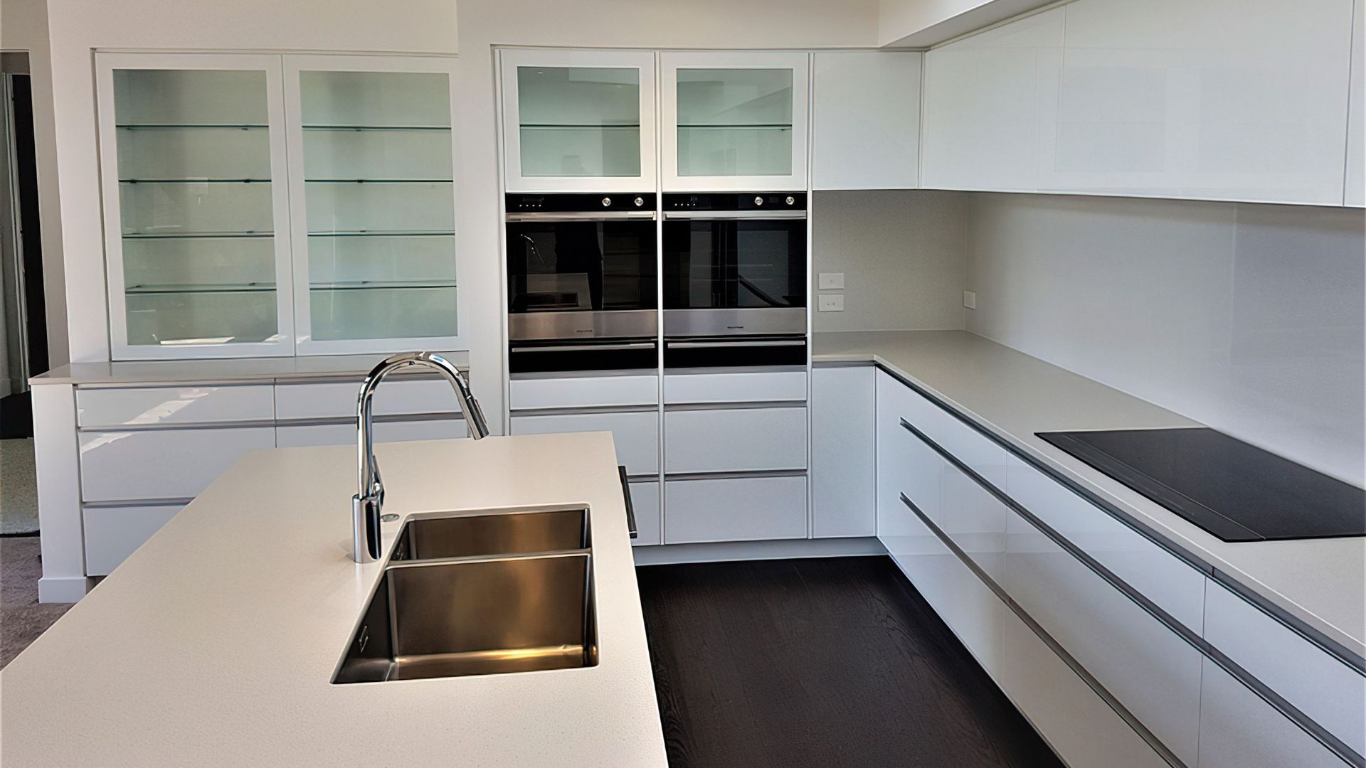 Modern Minimalist Kitchen banner