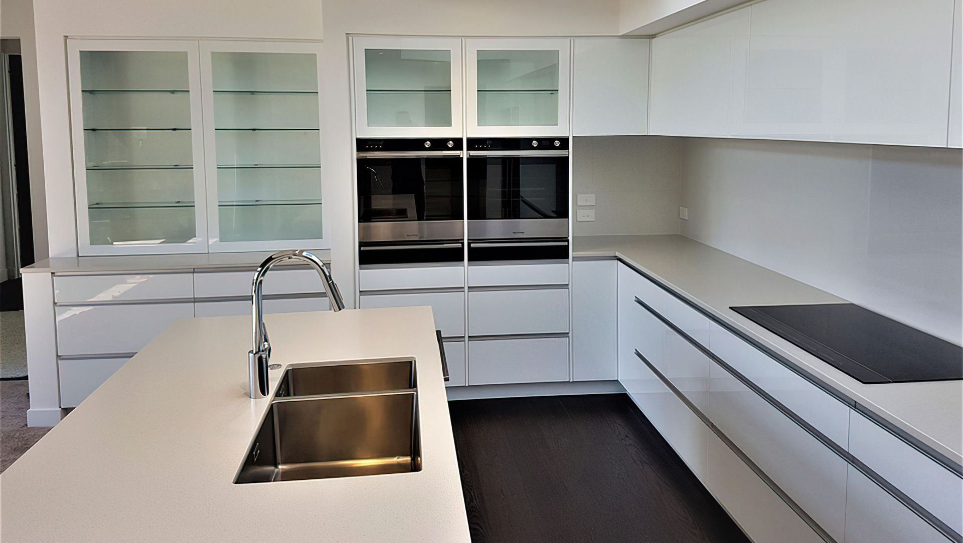 Modern Minimalist Kitchen banner