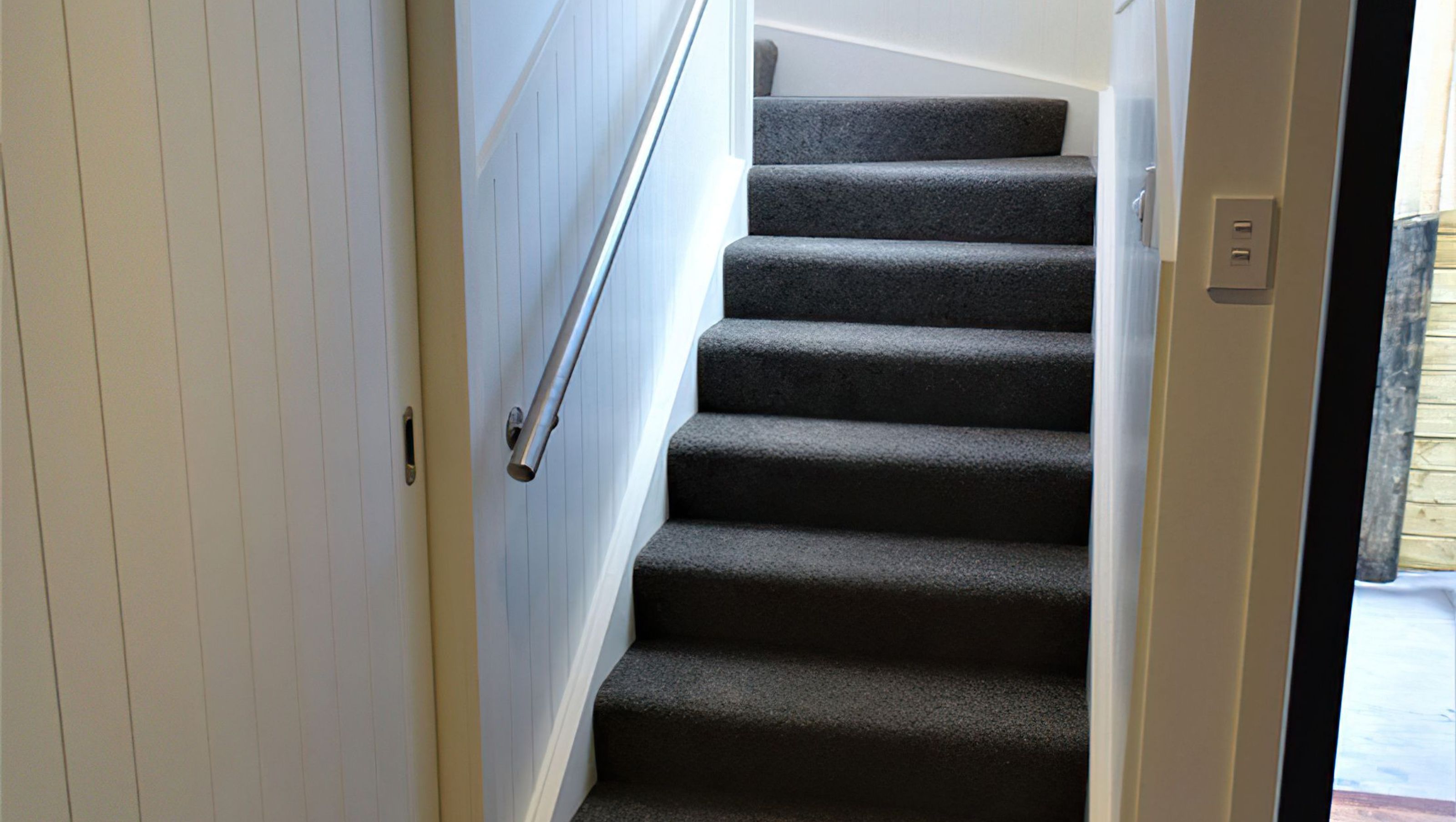 Albany Kitchen and Stairs