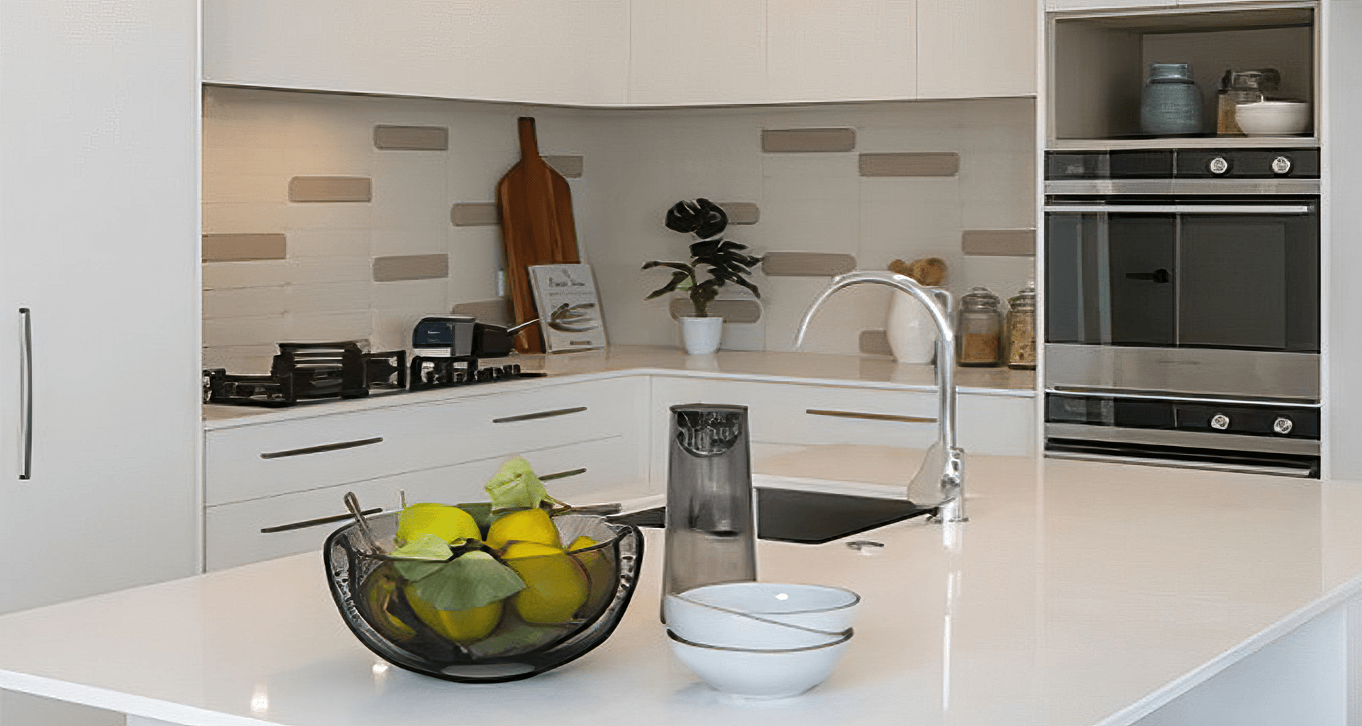Relaxed Family Living banner