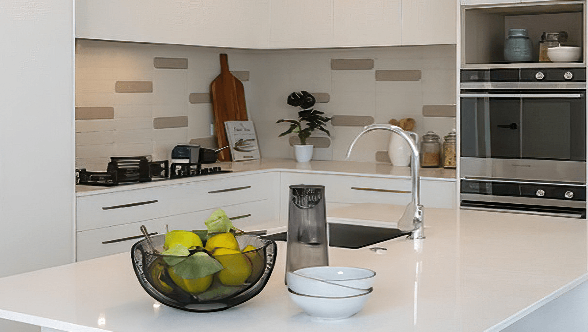 Relaxed Family Living banner