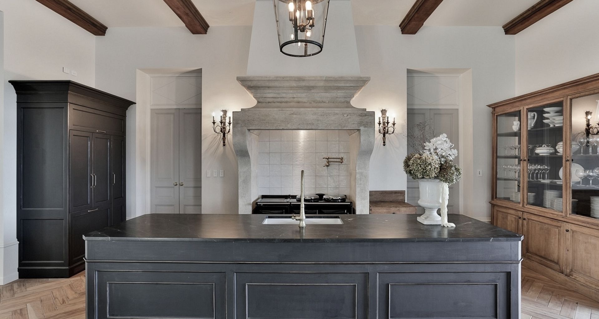 Grand Traditional Kitchen Project banner