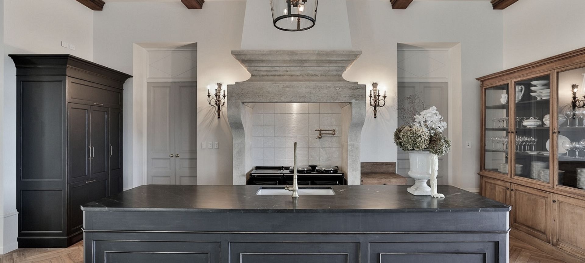 Grand Traditional Kitchen Project banner
