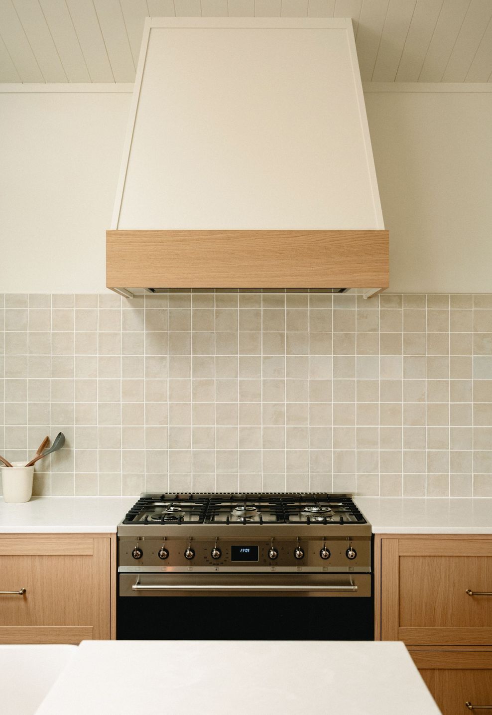 florence-charvin-NATURAL-EDGE-Wigg-kitchen-DSCF2024.jpg