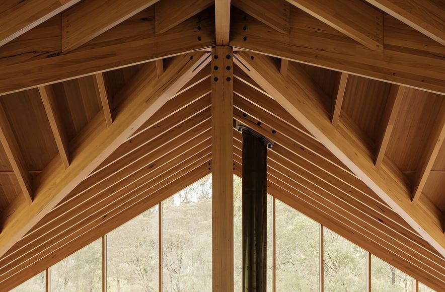 Off Grid House by Archier