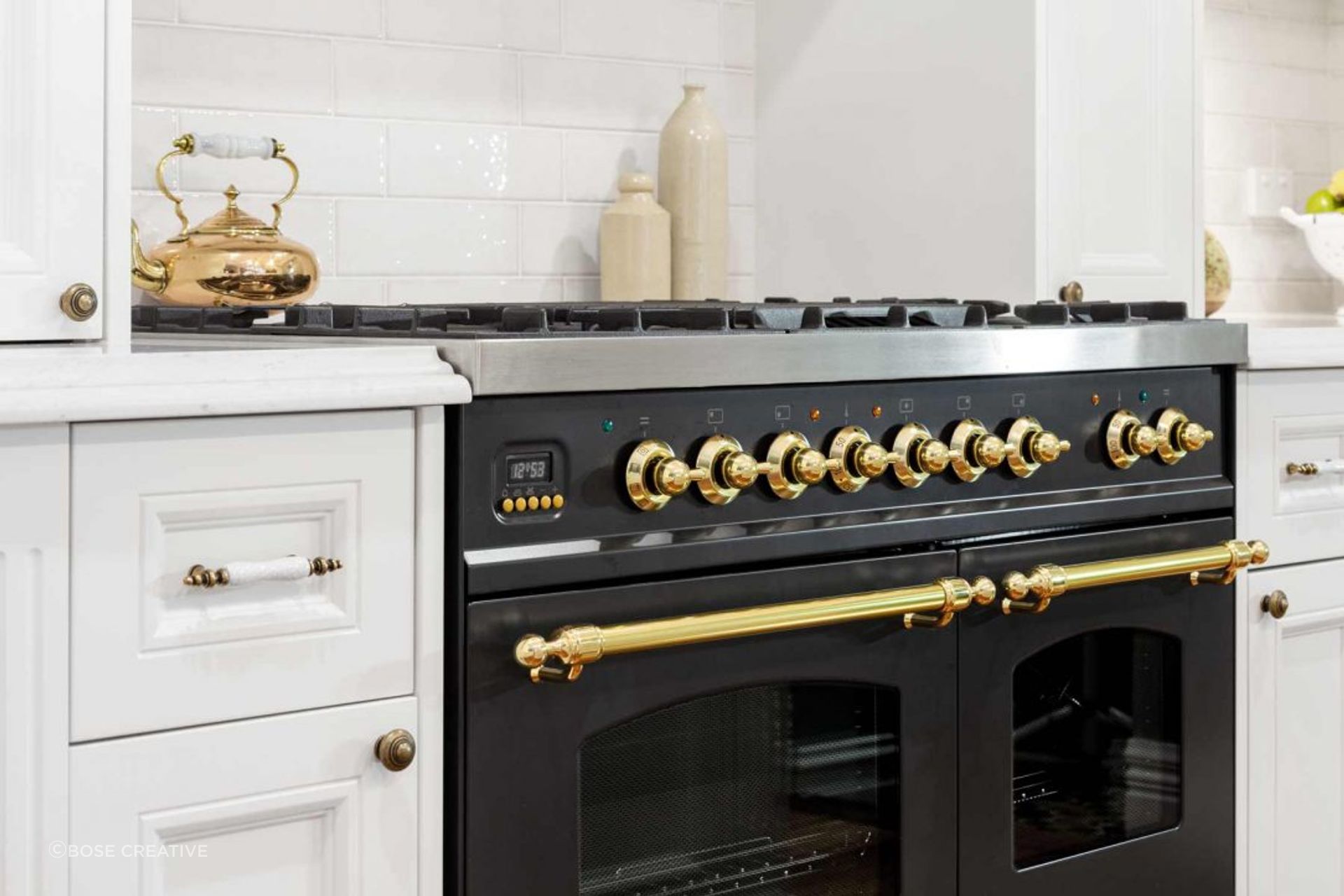 kitchen-design-dulux-polyurethane-ilve-cooker-shaker-french-provincial-premier-kitchens-sydney-11-1084x723.jpg