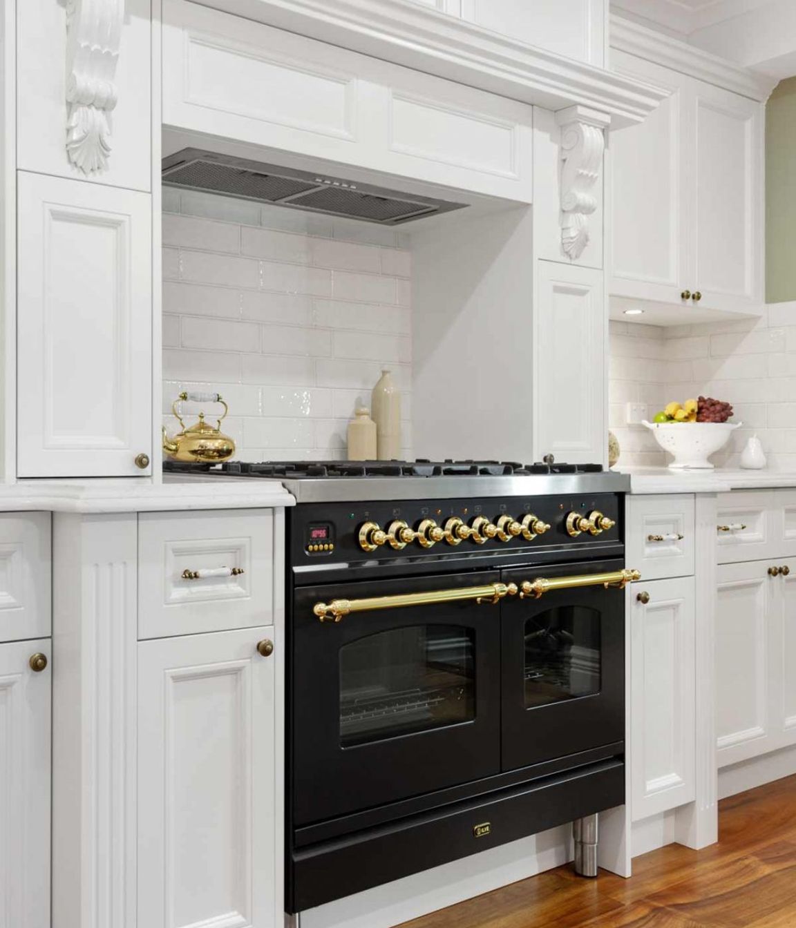 kitchen-design-dulux-polyurethane-ilve-cooker-shaker-french-provincial-premier-kitchens-sydney-12-1084x1626.jpg