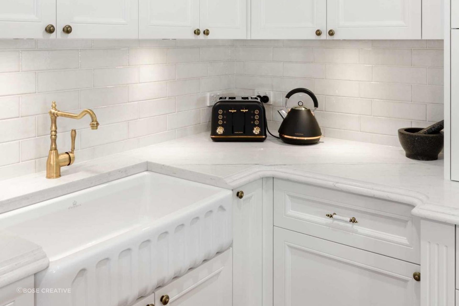 kitchen-design-dulux-polyurethane-ilve-cooker-shaker-french-provincial-premier-kitchens-sydney-8-1084x826.jpg