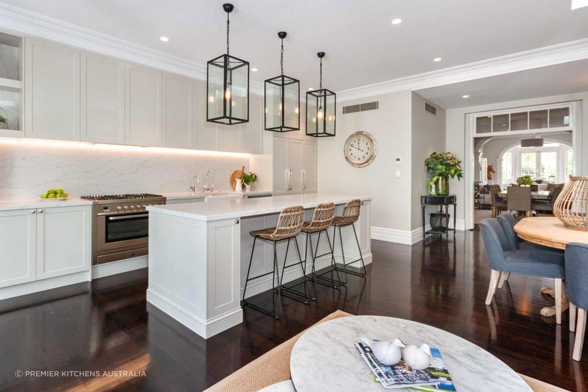 kitchen-design-sydney-hamptons-white-shaker-ilve-cooker-smart-stone-calacatta-1-1084x723.jpg