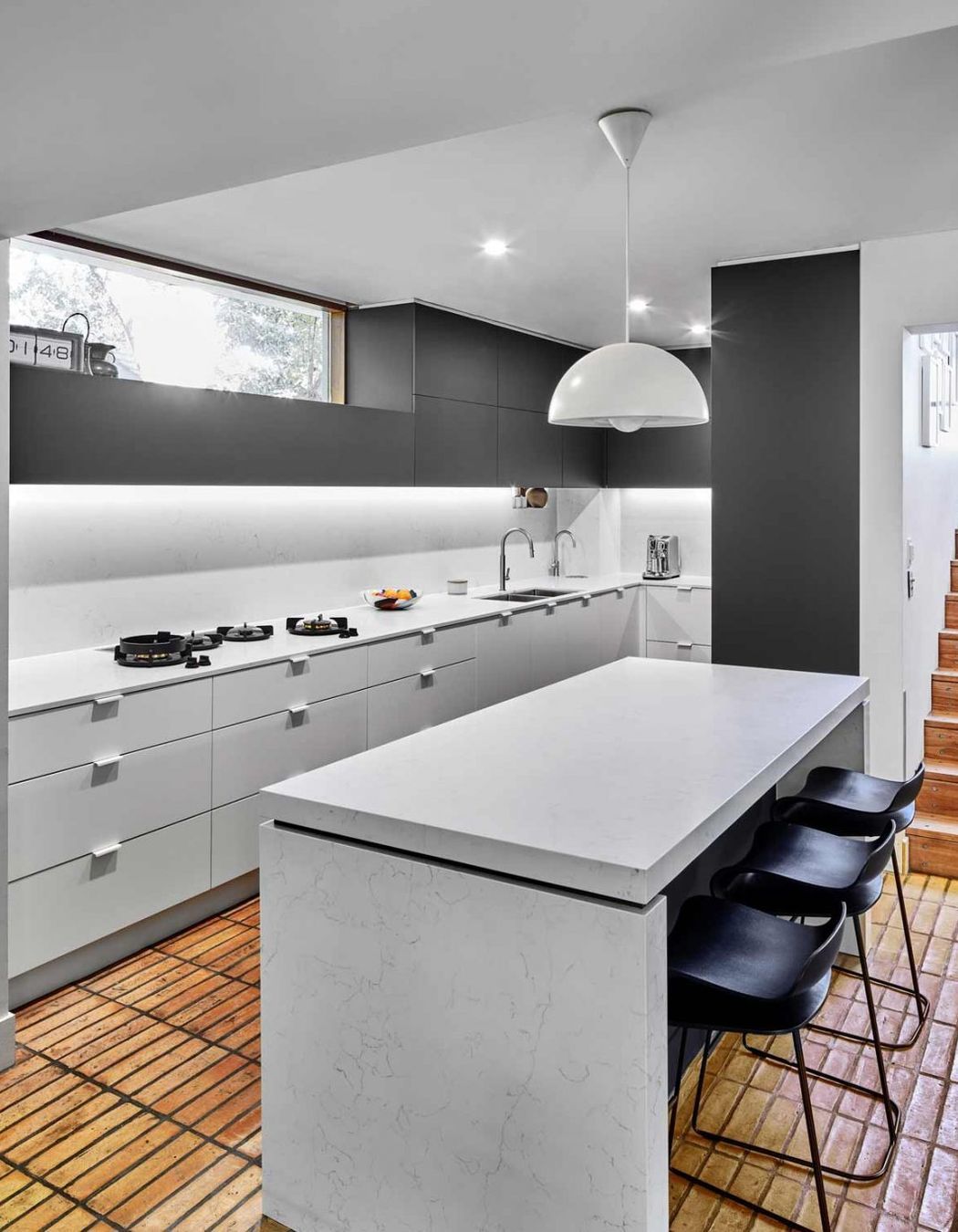 kitchen-design-sydney-modern-black-white-island-bench-premier-kitchens-01-1084x1366.jpg