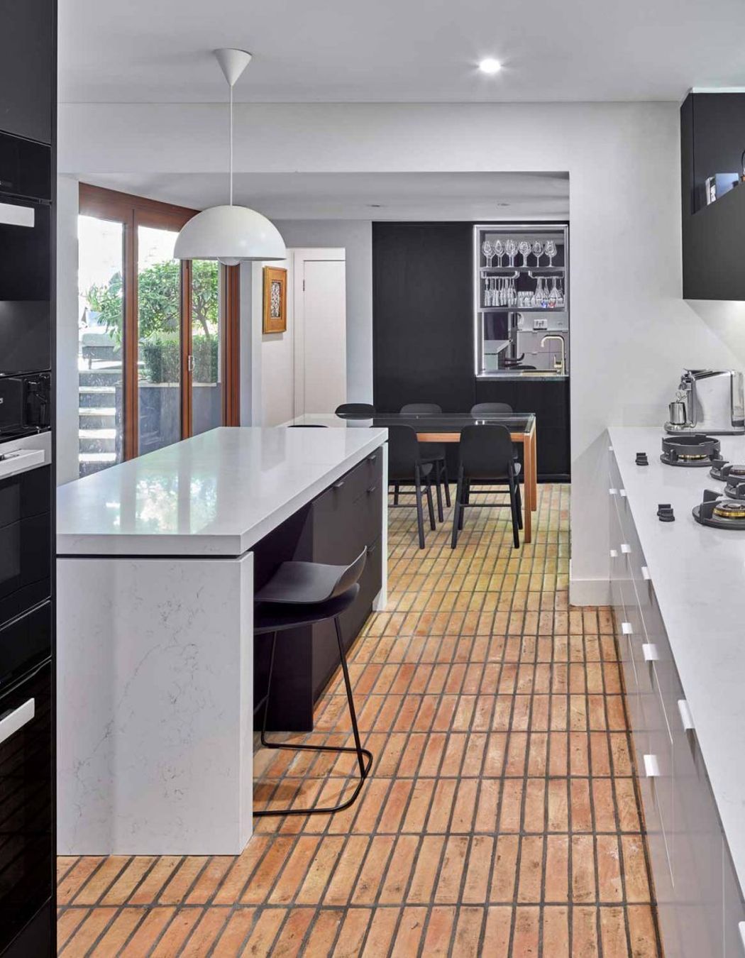kitchen-design-sydney-modern-black-white-island-bench-premier-kitchens-02-1084x1239.jpg