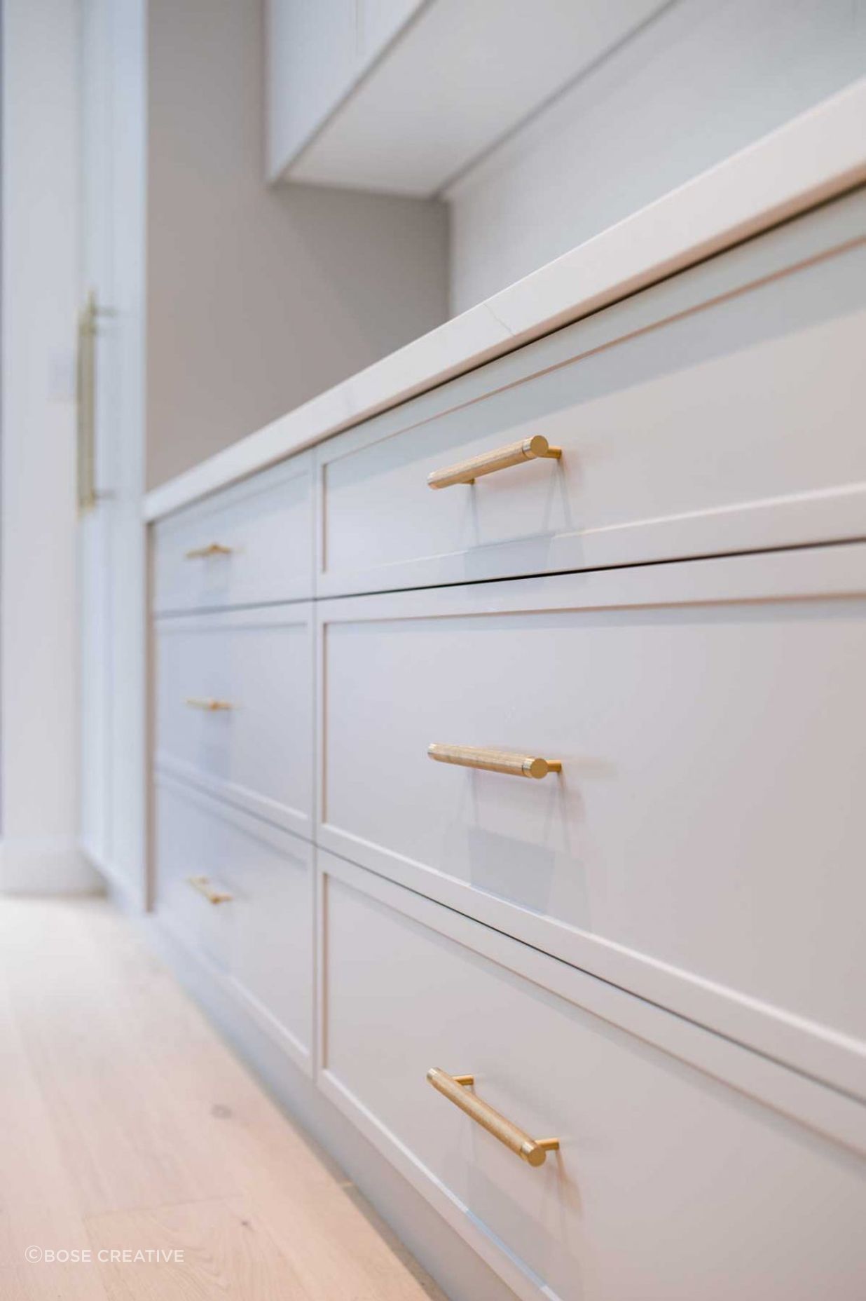 kitchen-design-sydney-mosman-modern-white-drawers-08-1084x1629.jpg