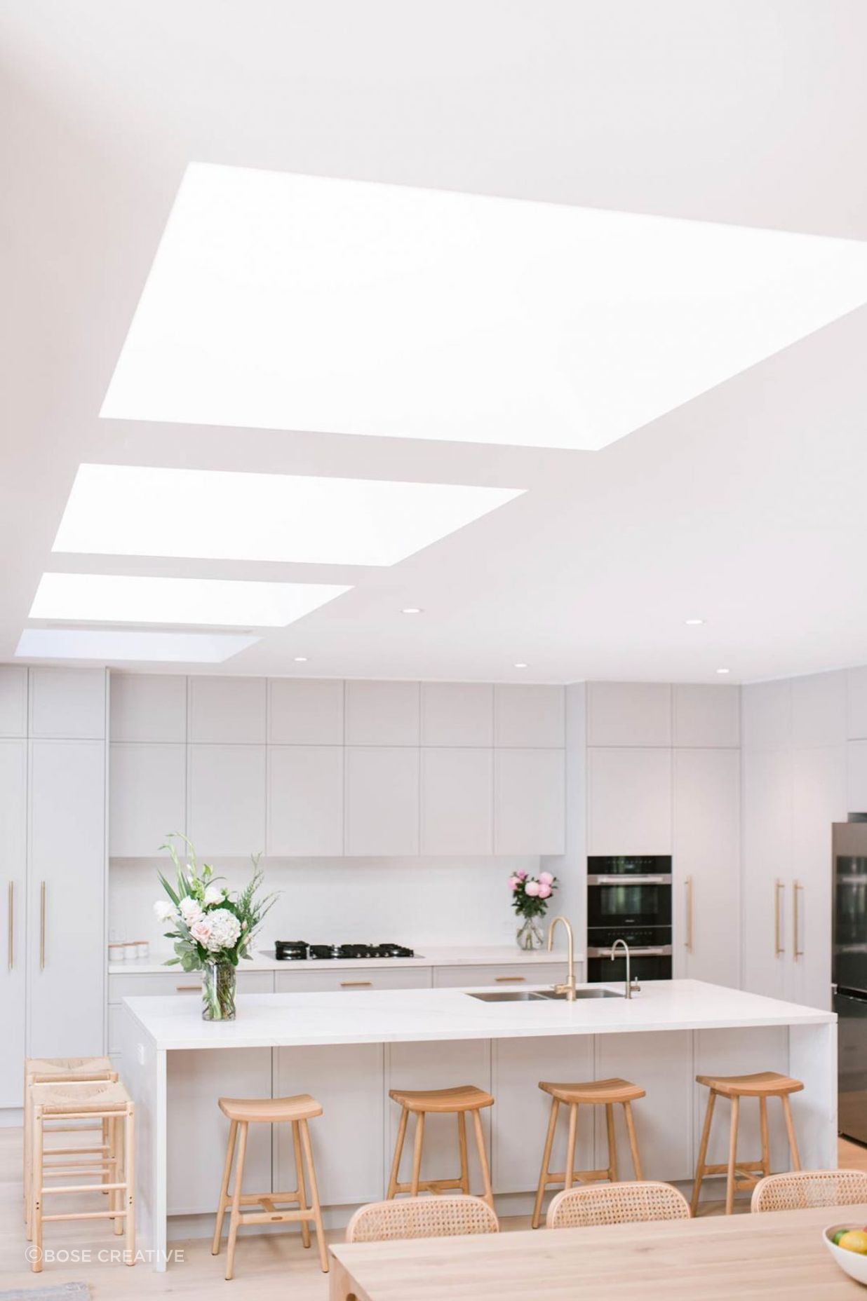 kitchen-design-sydney-mosman-modern-white-kitchen-skylights-06-1084x1629.jpg