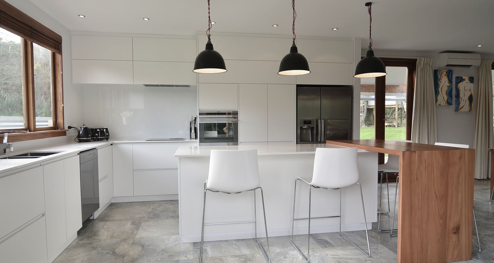Modern Farmhouse Kitchen banner