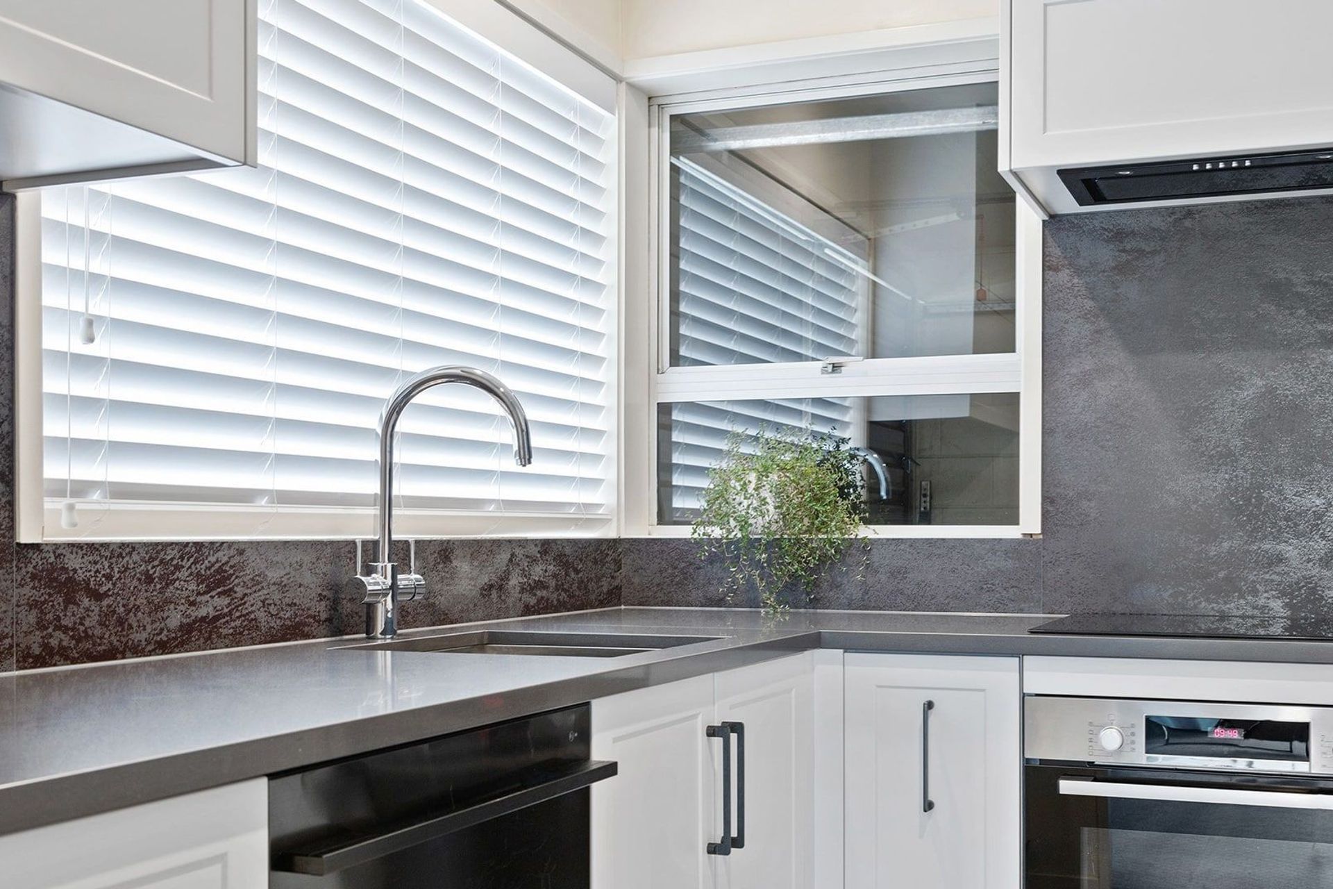 kitchen-studio1-v9.jpg