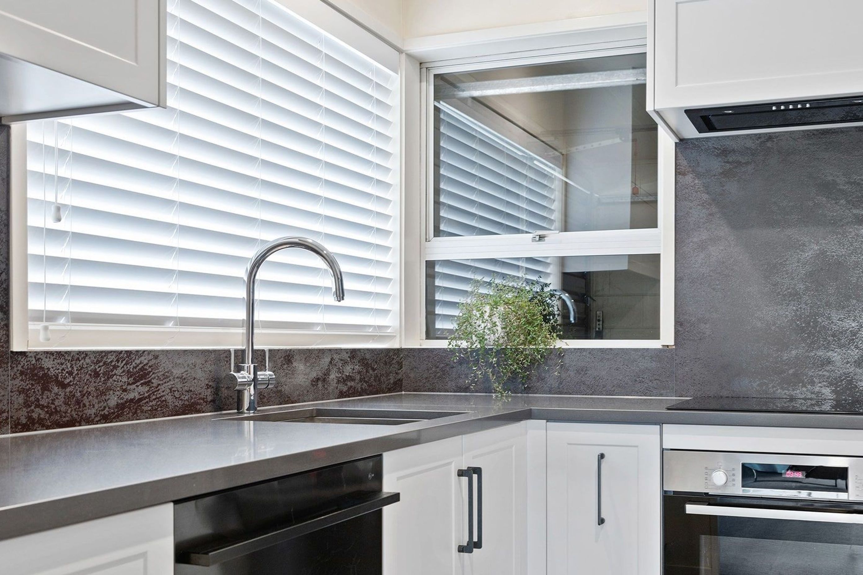 kitchen-studio1-v9.jpg
