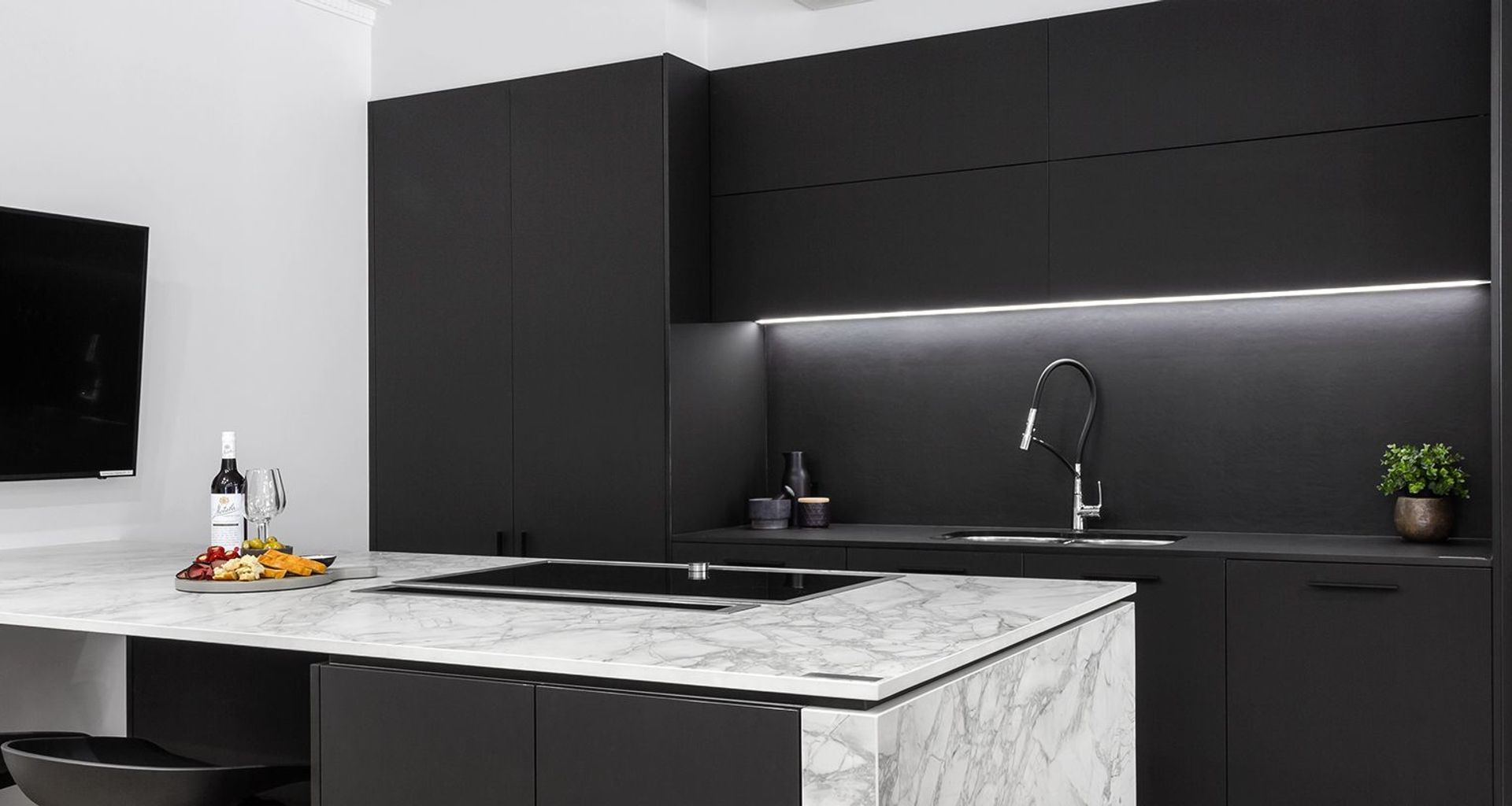 Matte Black Kitchen Design, Willoughby banner