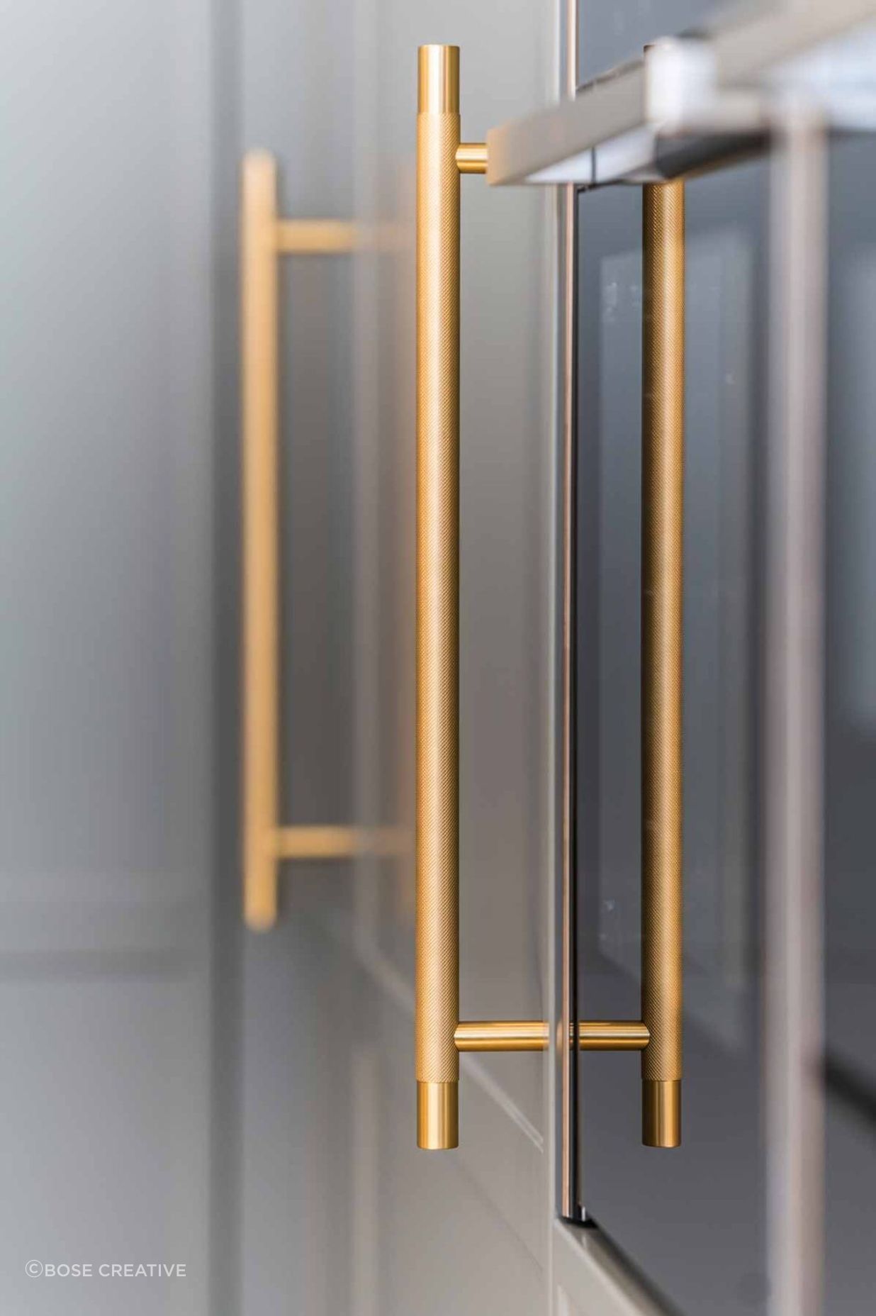 modern-luxury-kitchen-design-premier-kitchens-stone-benchtop-renovations-neff-appliances-6-gold-handles-1084x1629.jpg