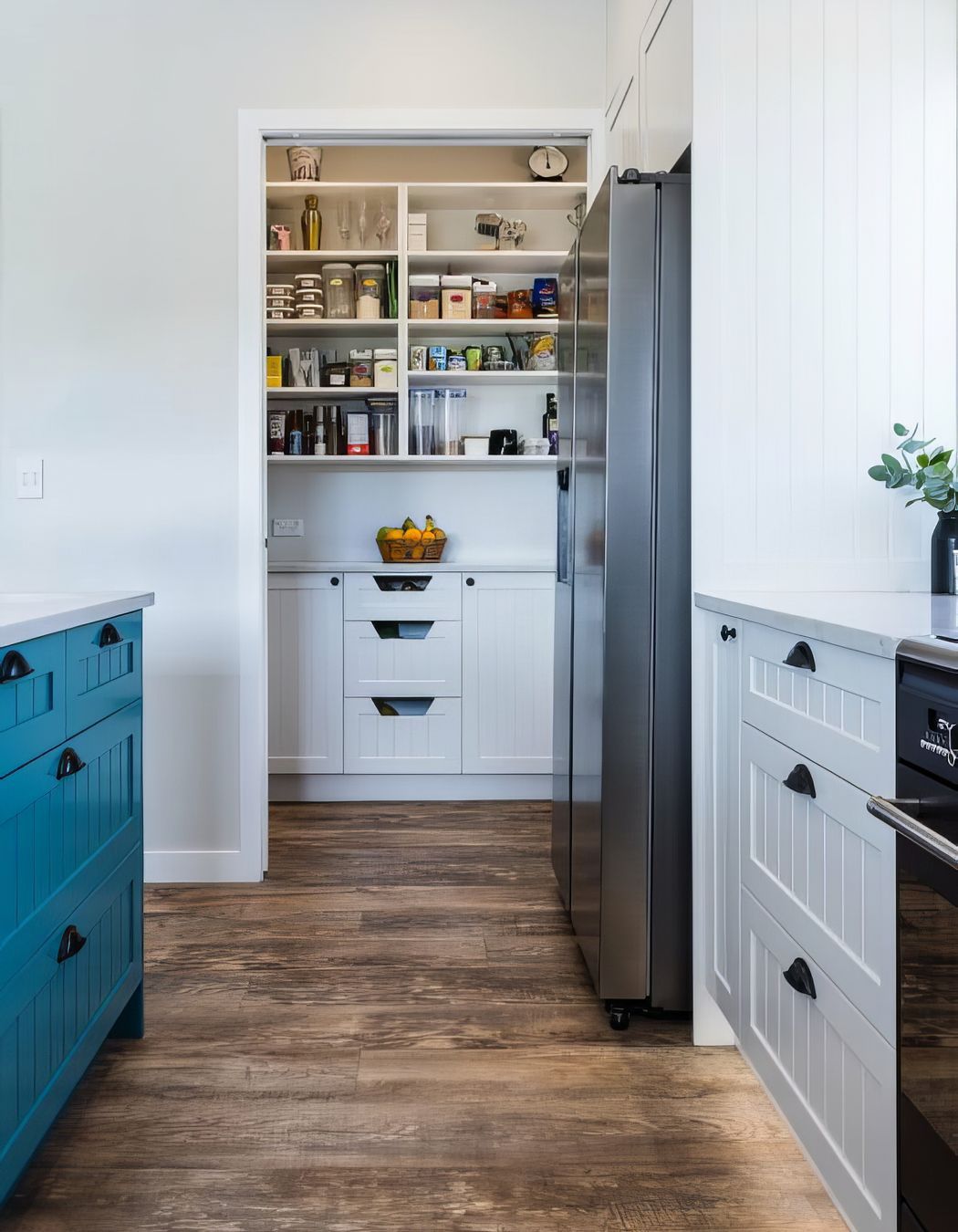 pantryview-534x800a.jpg