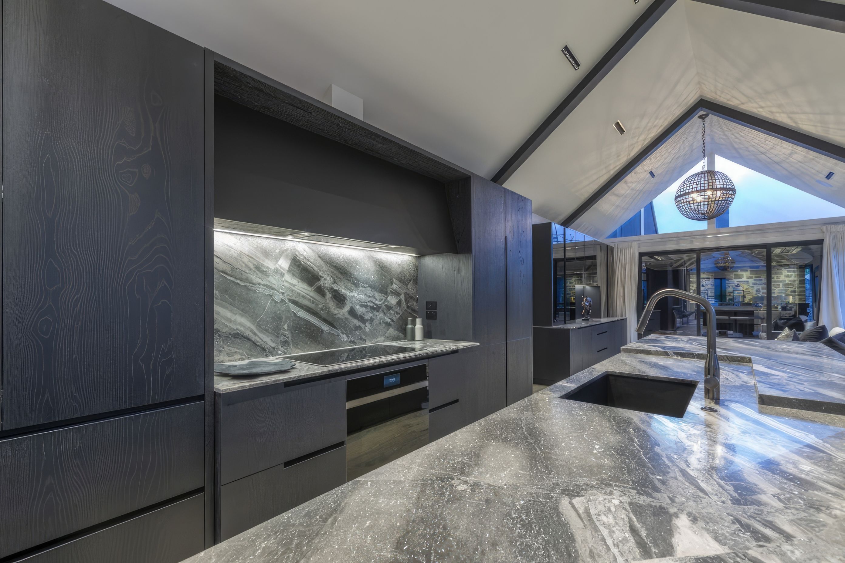 tropique-bannerLeach-Island-Affogato-Marble-3-standard-scale-300x.jpg
