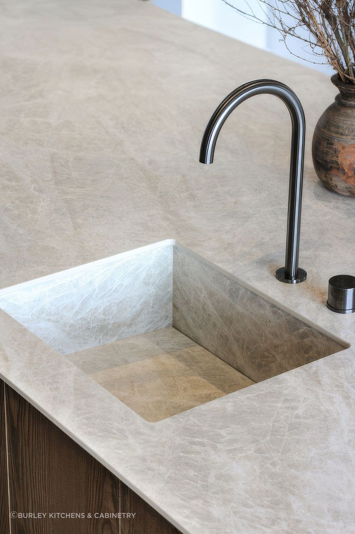 villakitchen2-gigapixel.jpg