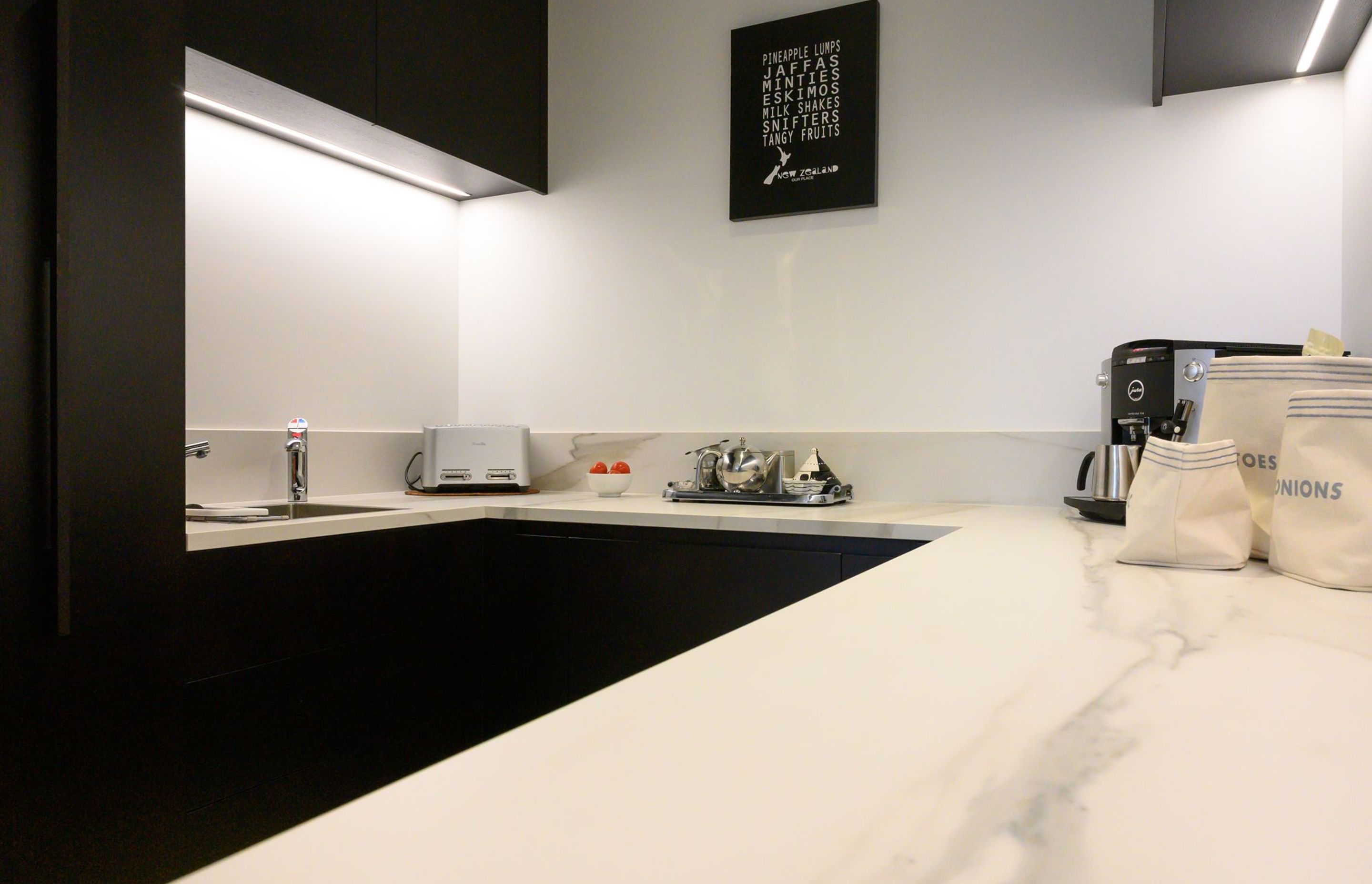 White Kitchen